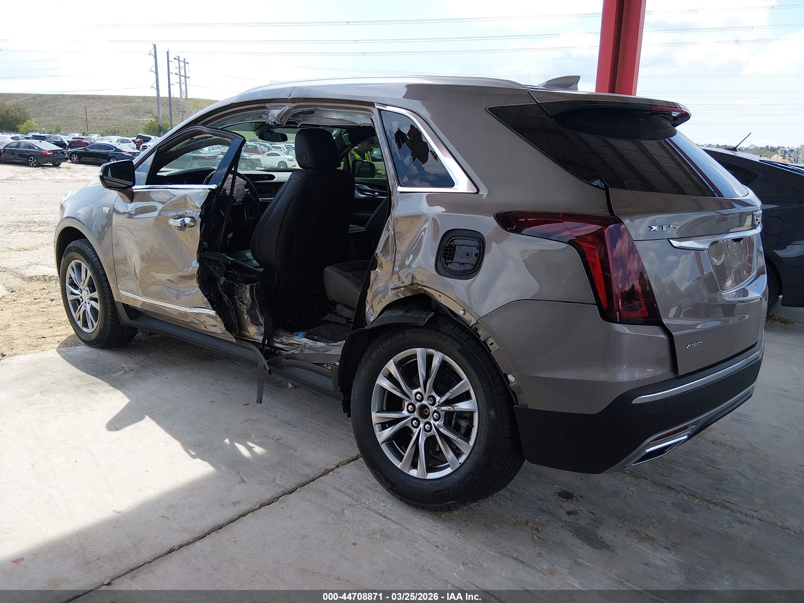 CADILLAC XT5 image 3