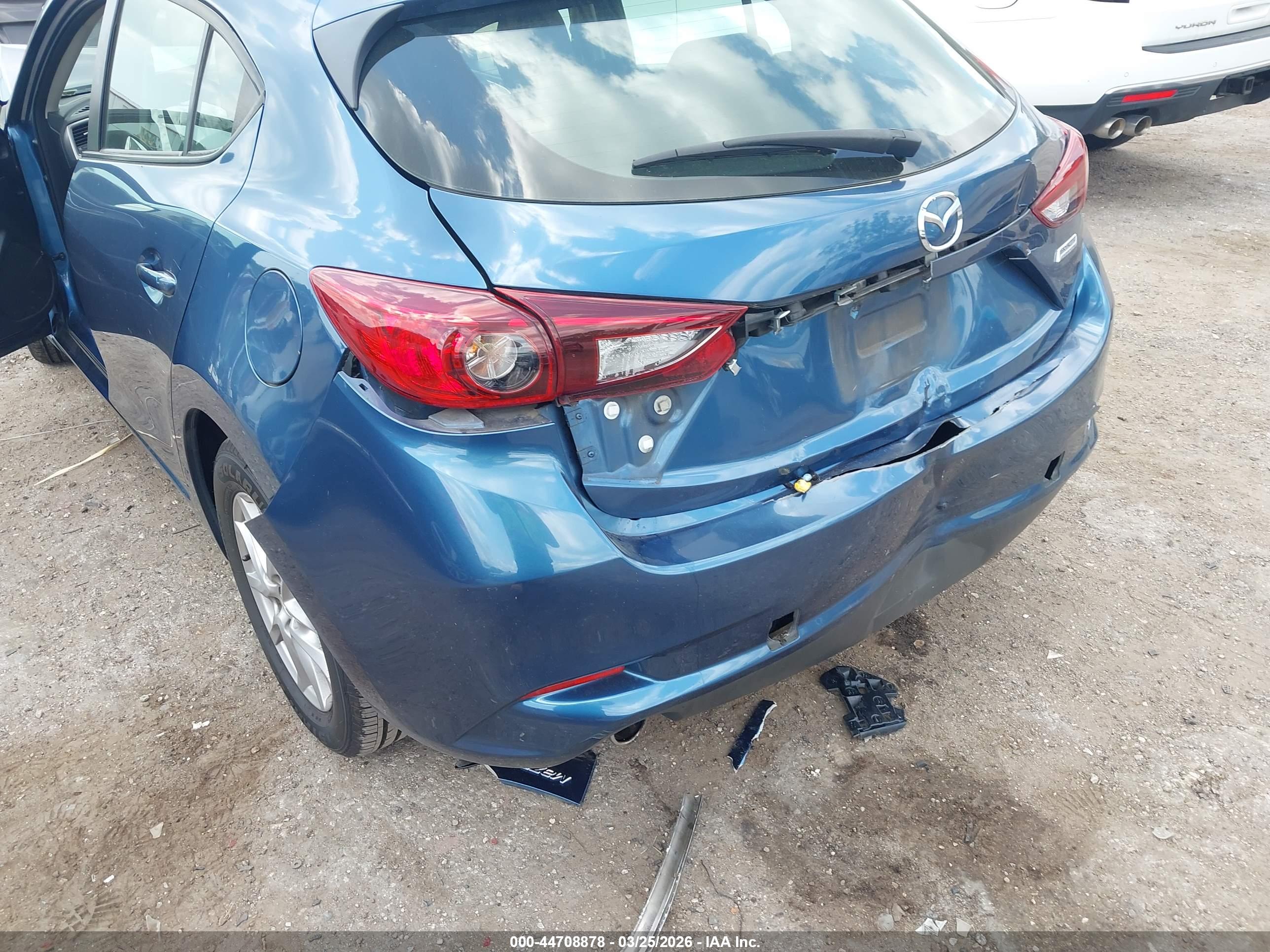 MAZDA MAZDA3 image 6