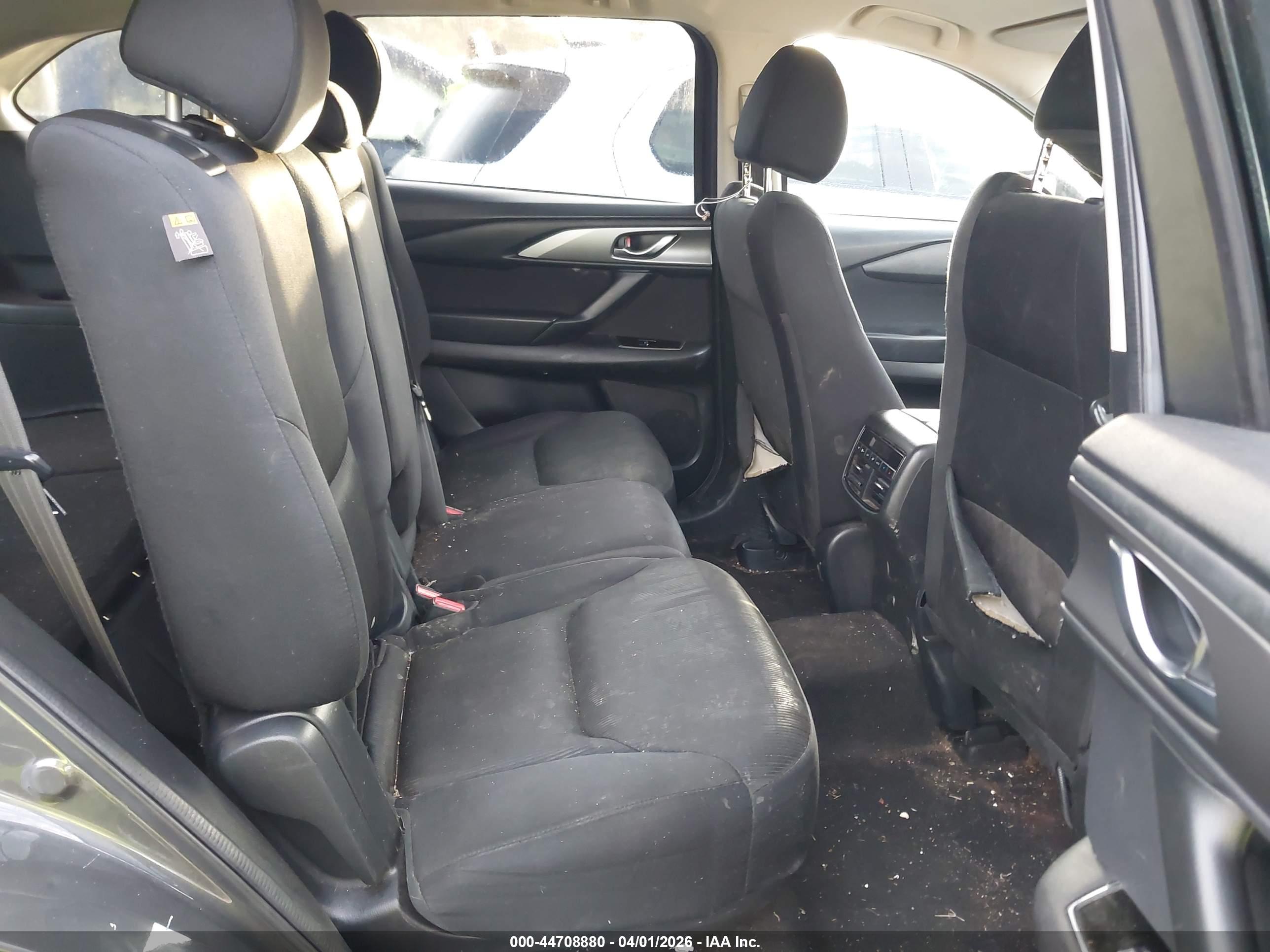 MAZDA CX-9 image 8