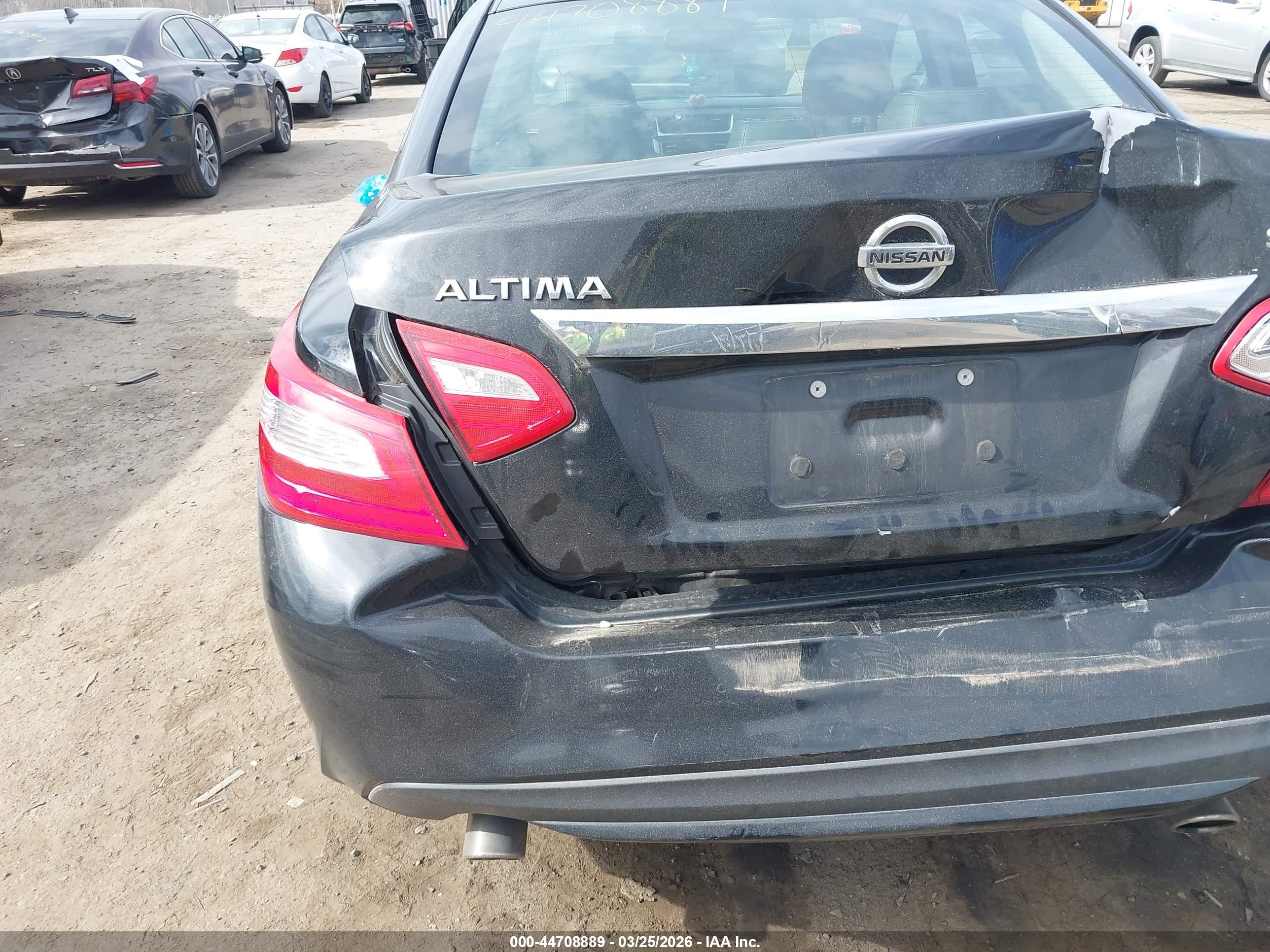 NISSAN ALTIMA image 6