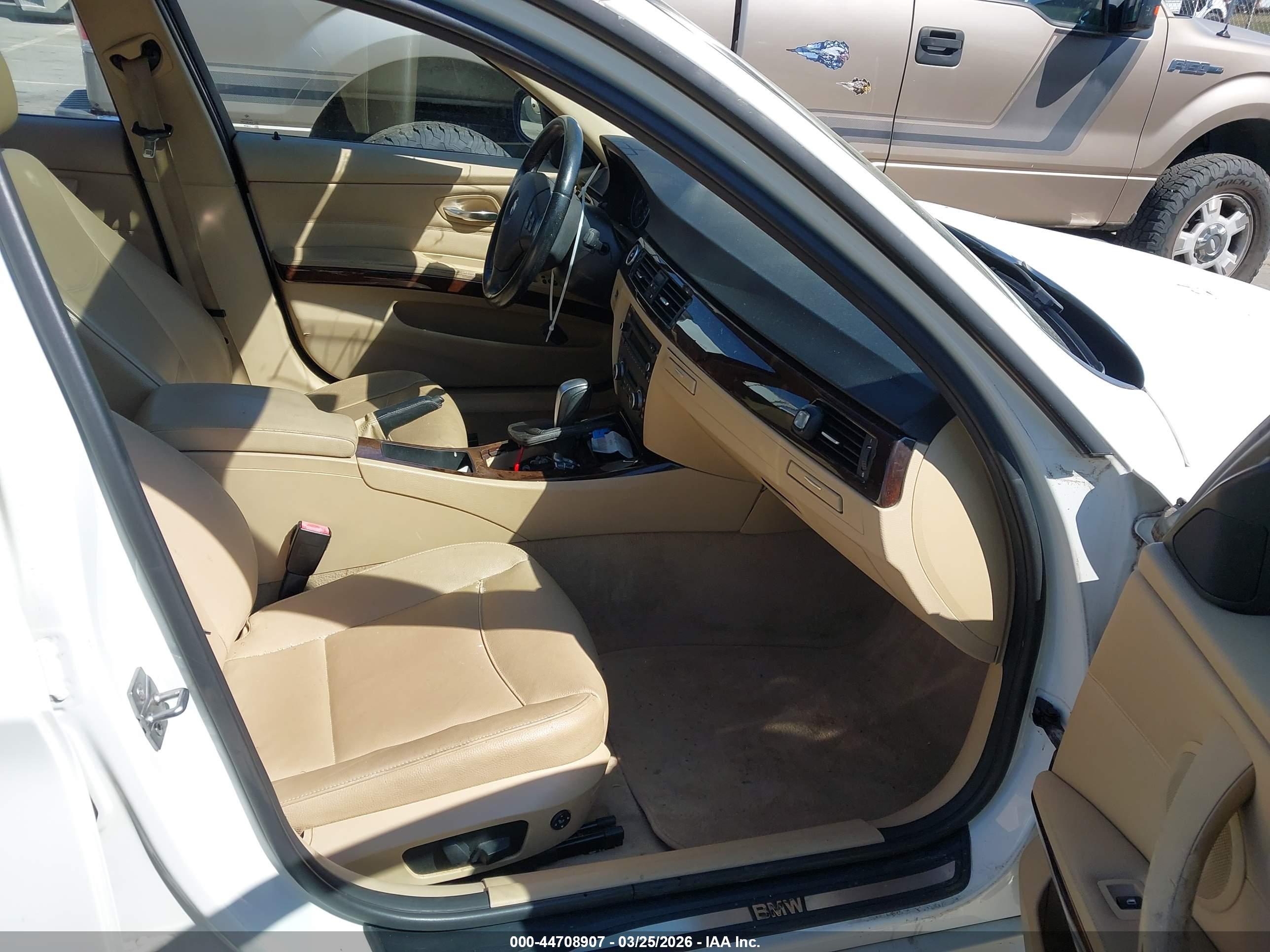 BMW 328I image 5