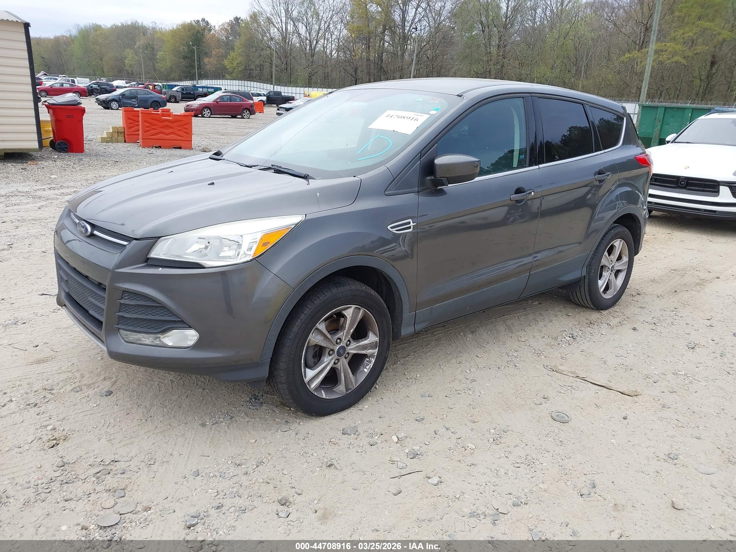 FORD ESCAPE image 2
