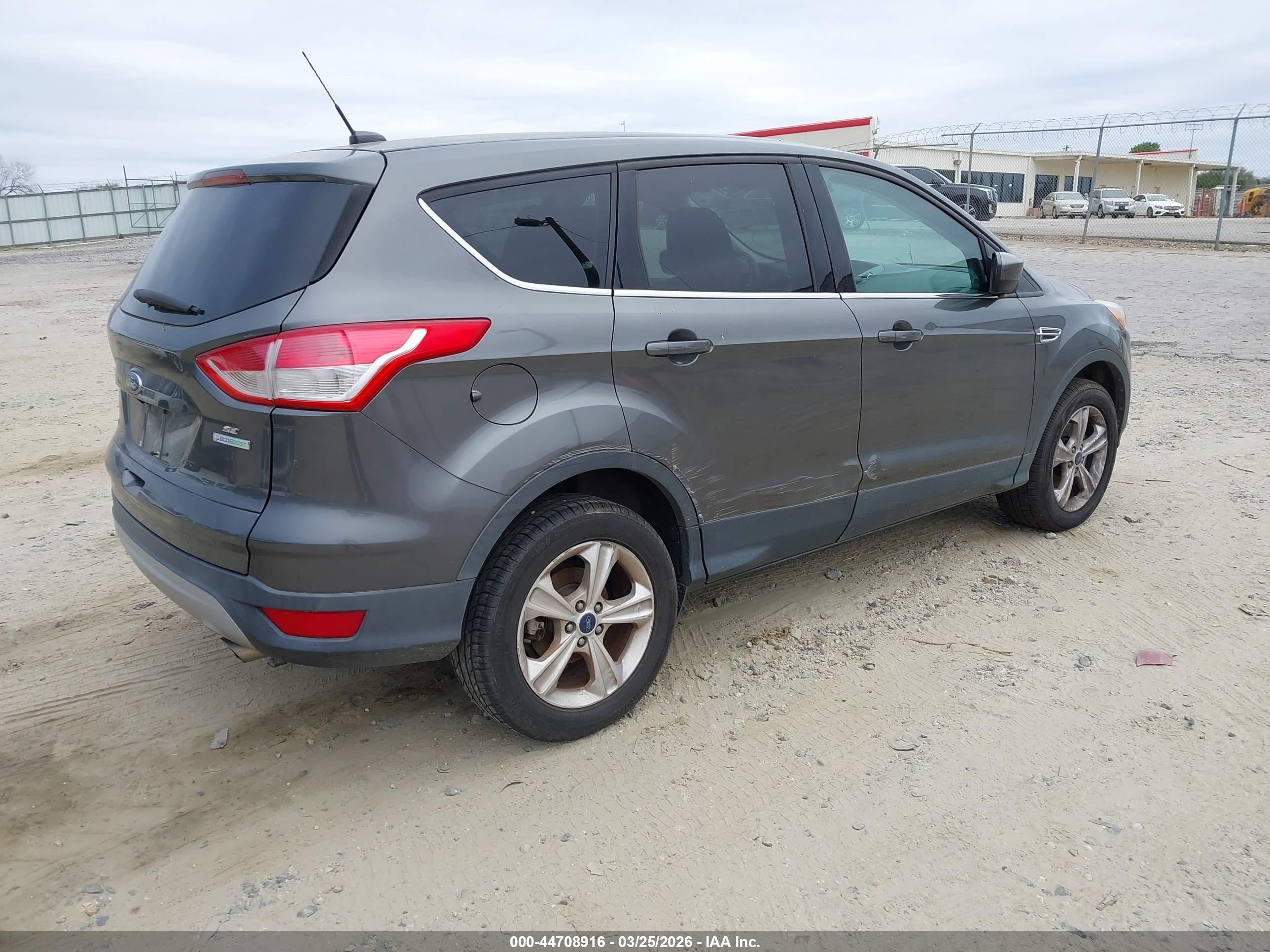 FORD ESCAPE image 4