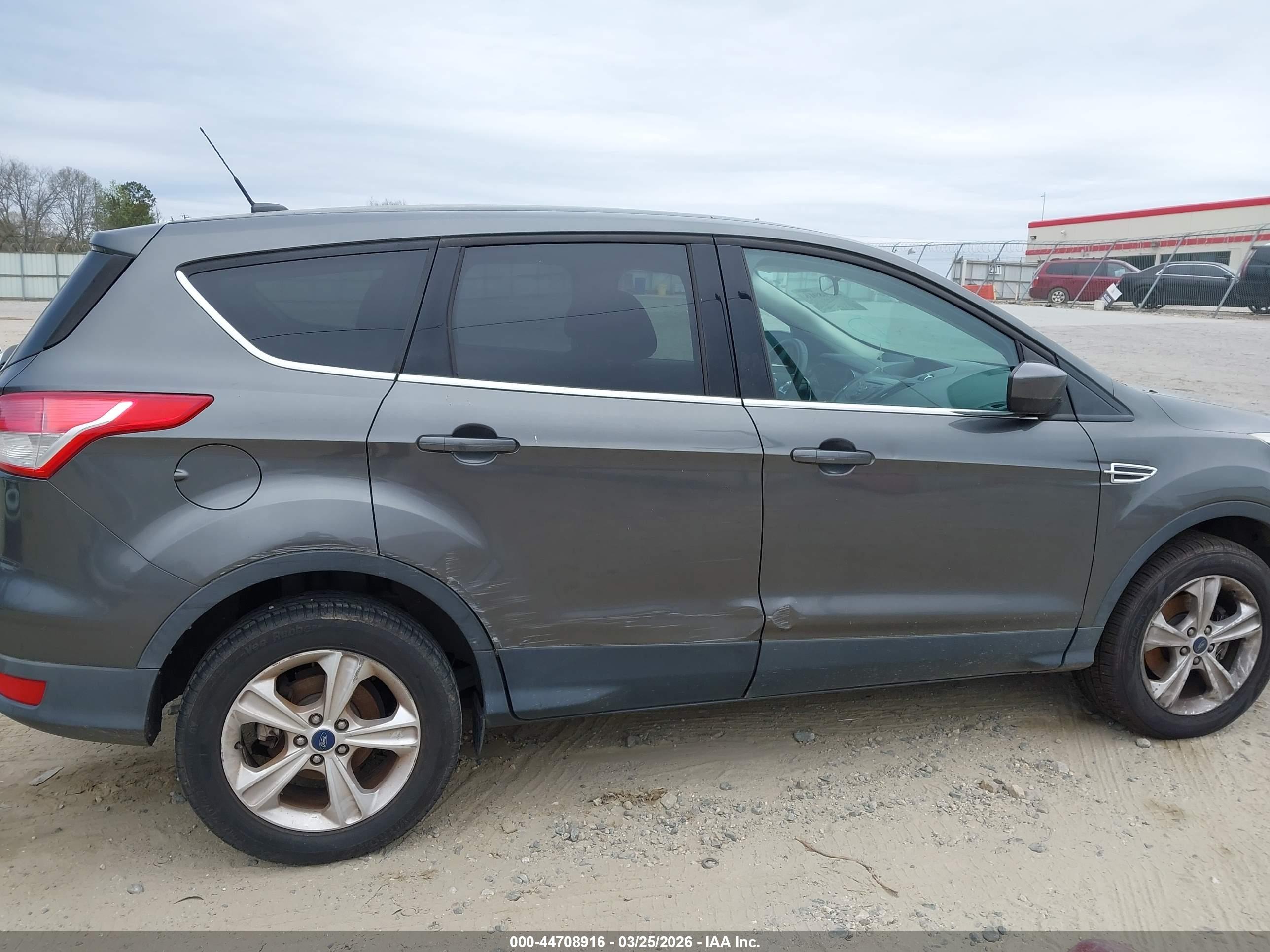 FORD ESCAPE image 6