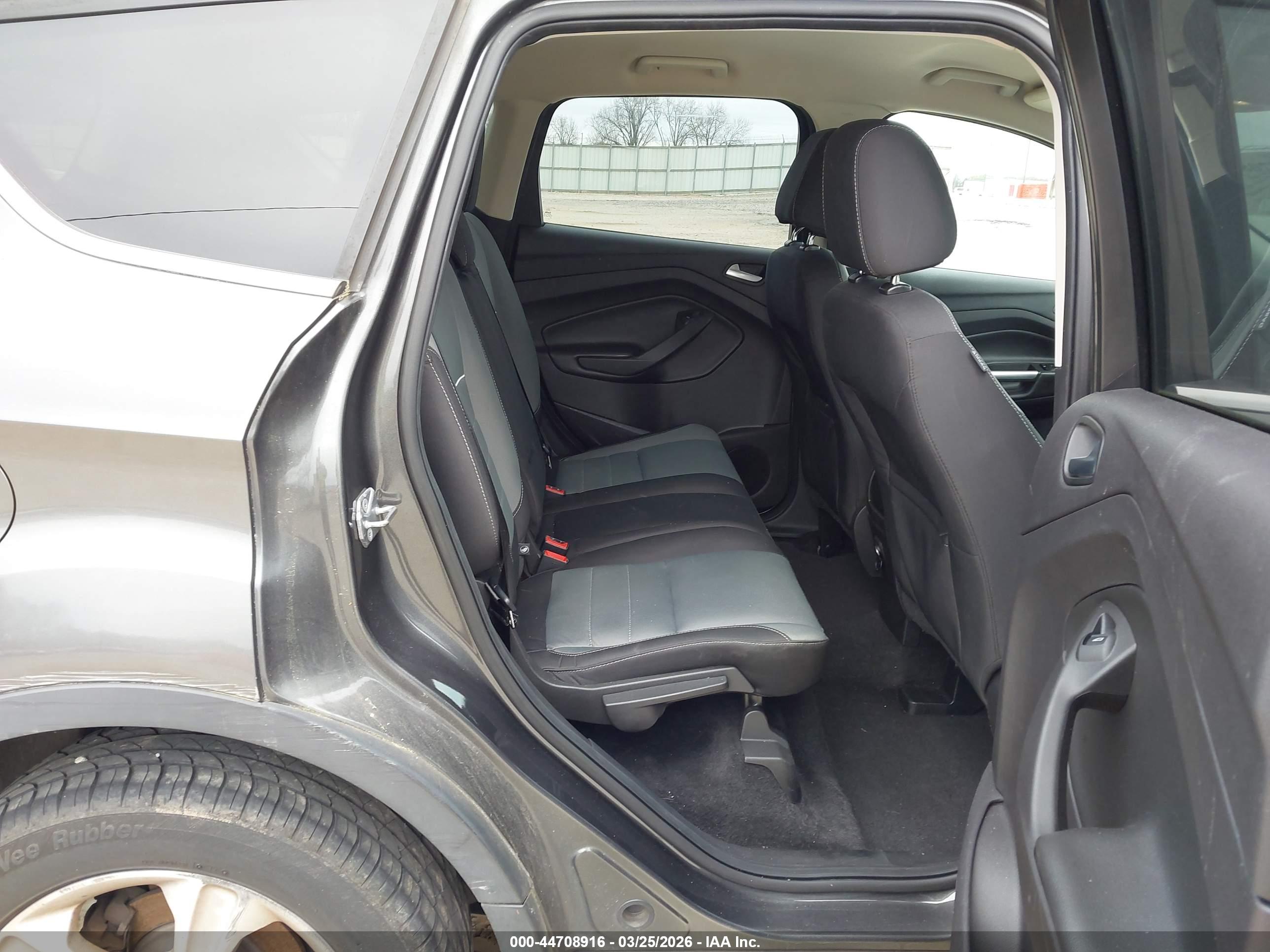 FORD ESCAPE image 8
