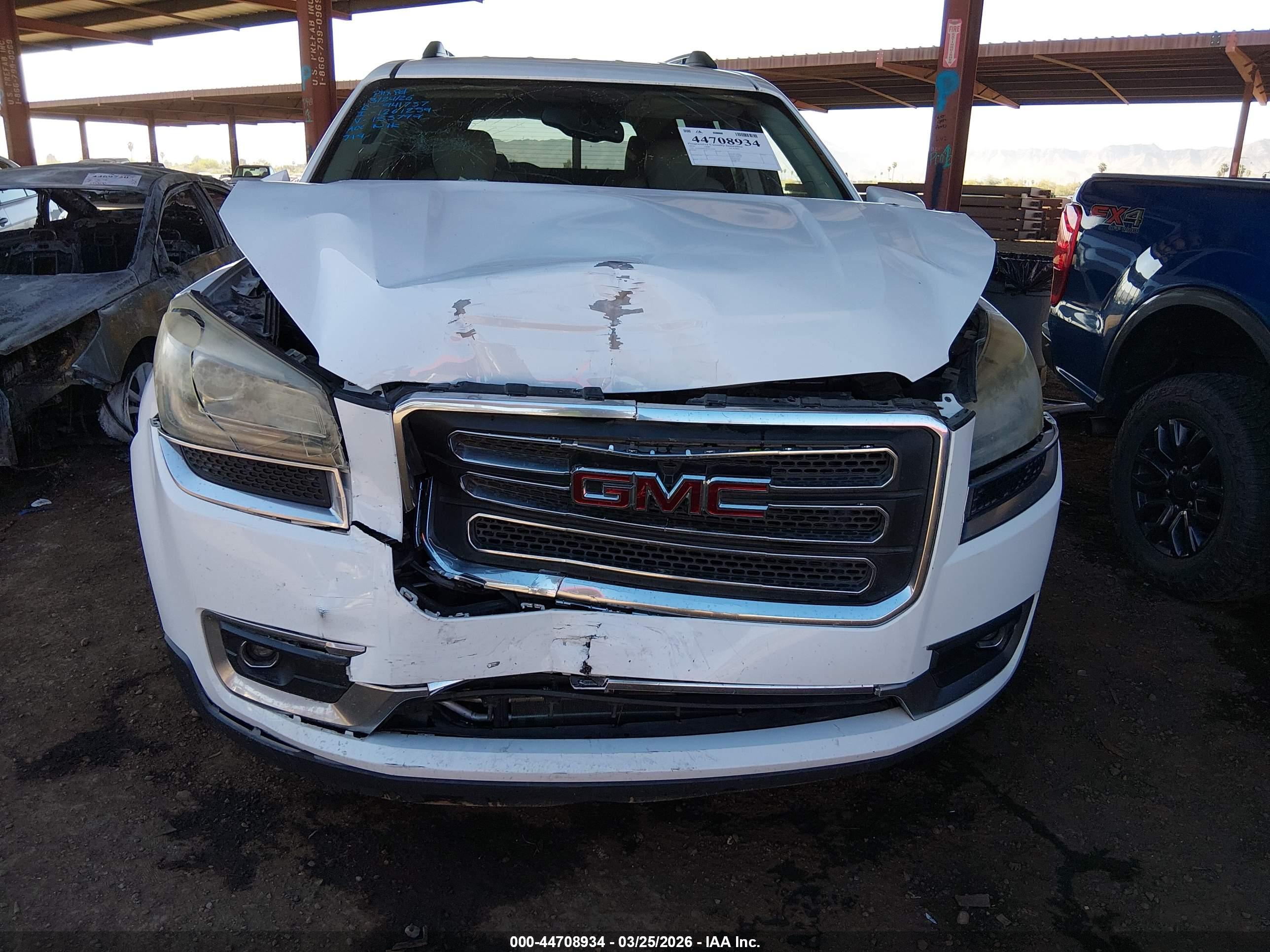 GMC ACADIA image 6