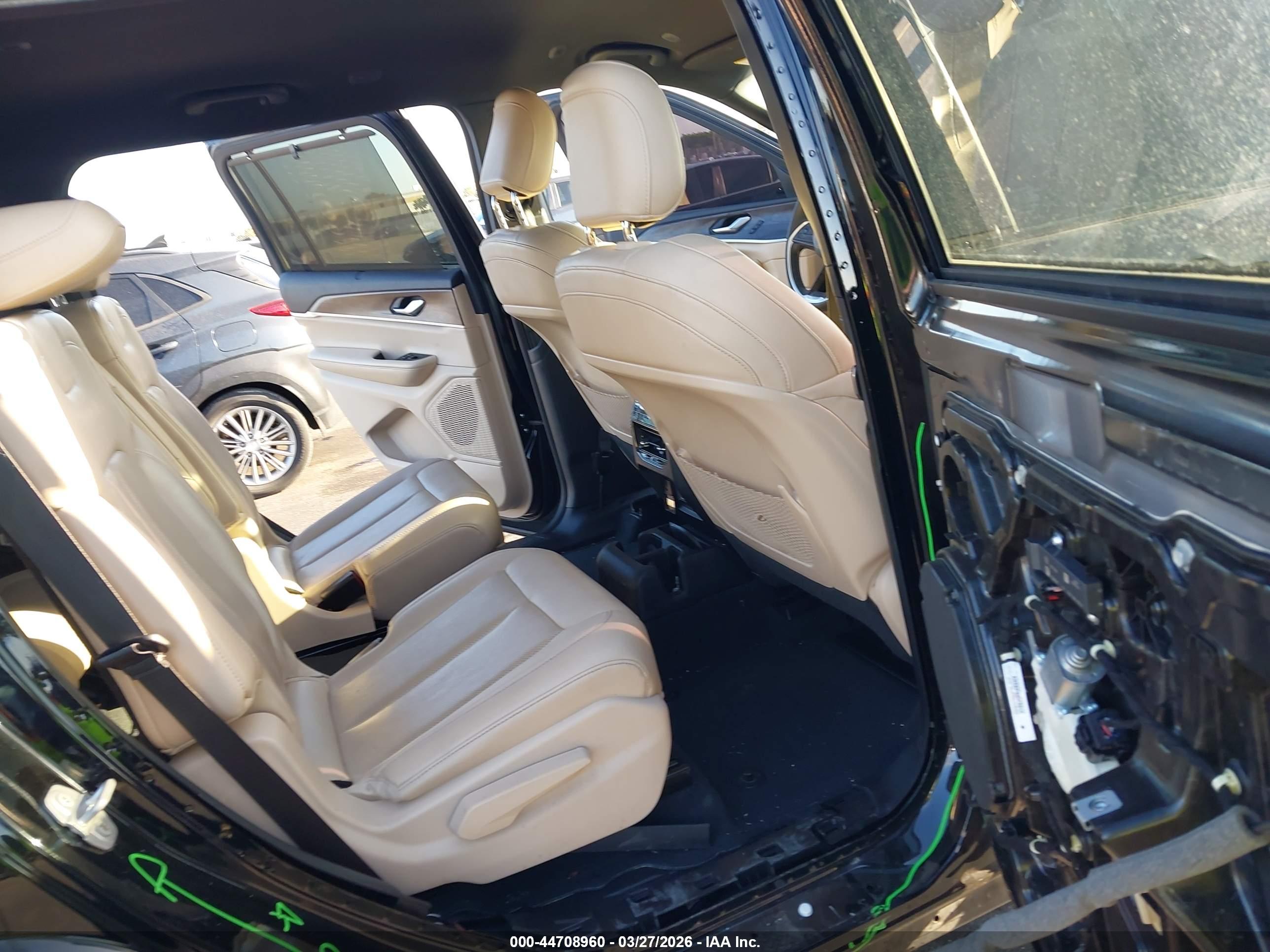 JEEP GRAND image 8