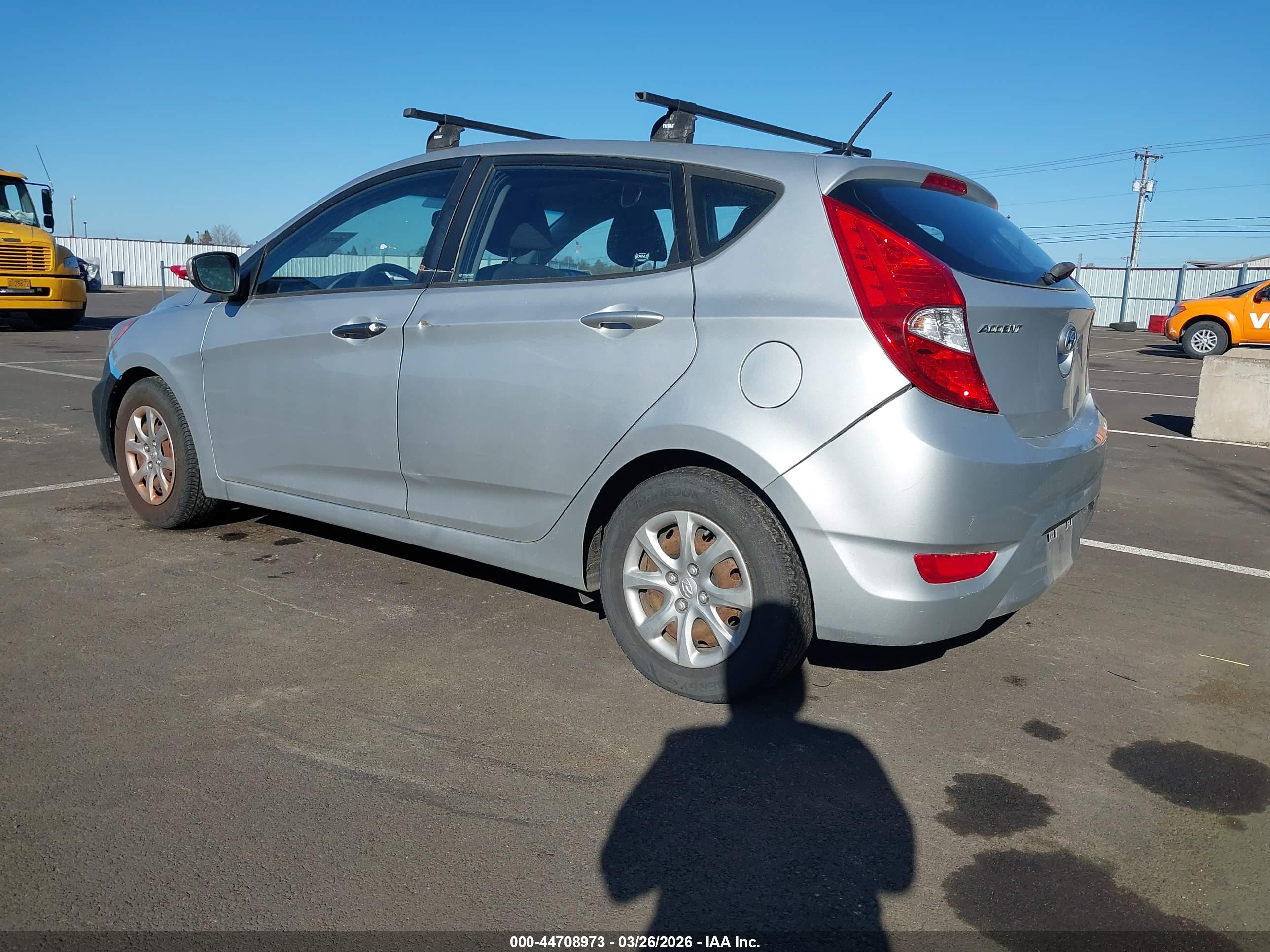 HYUNDAI ACCENT image 3