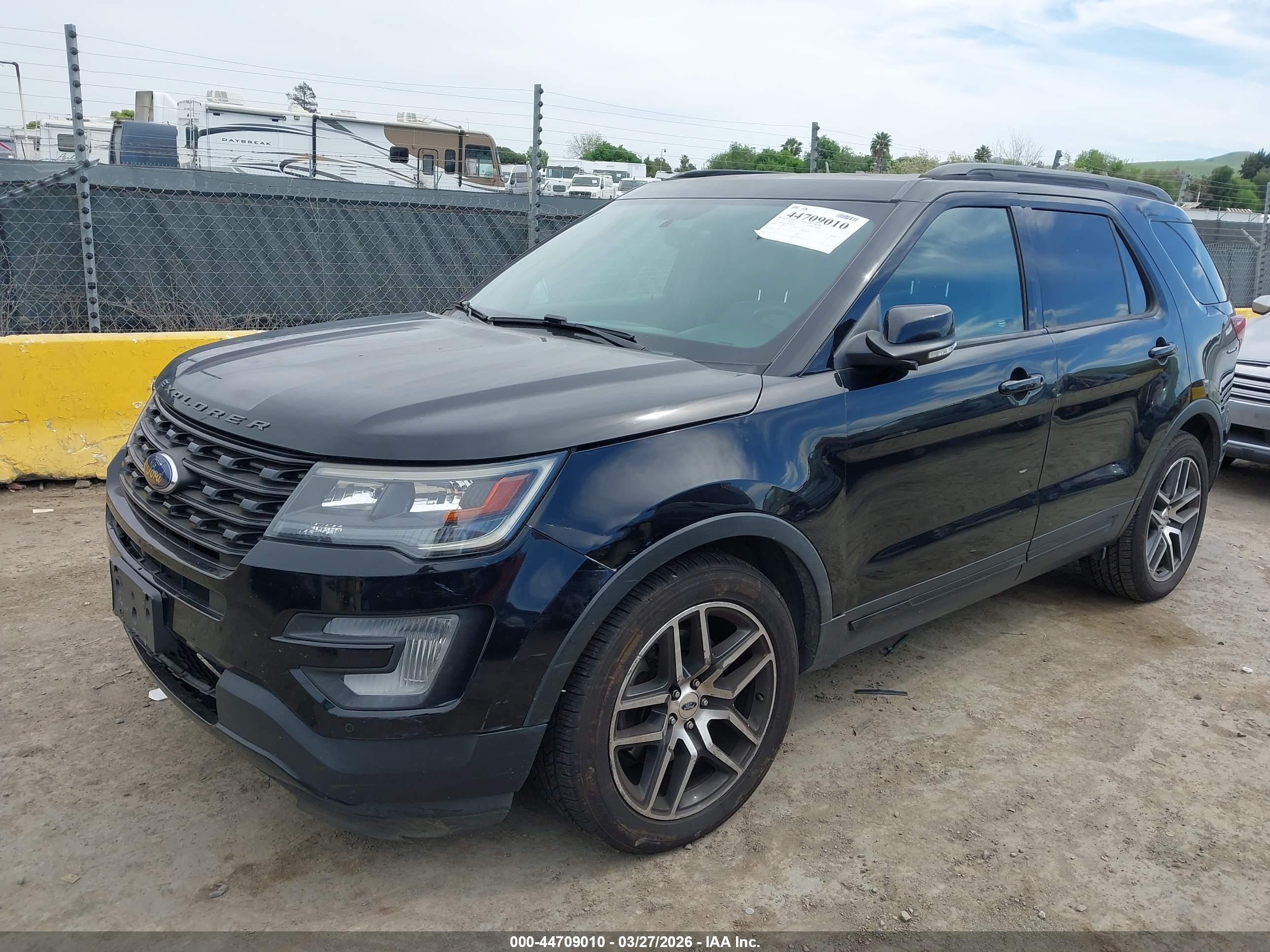 FORD EXPLORER image 2