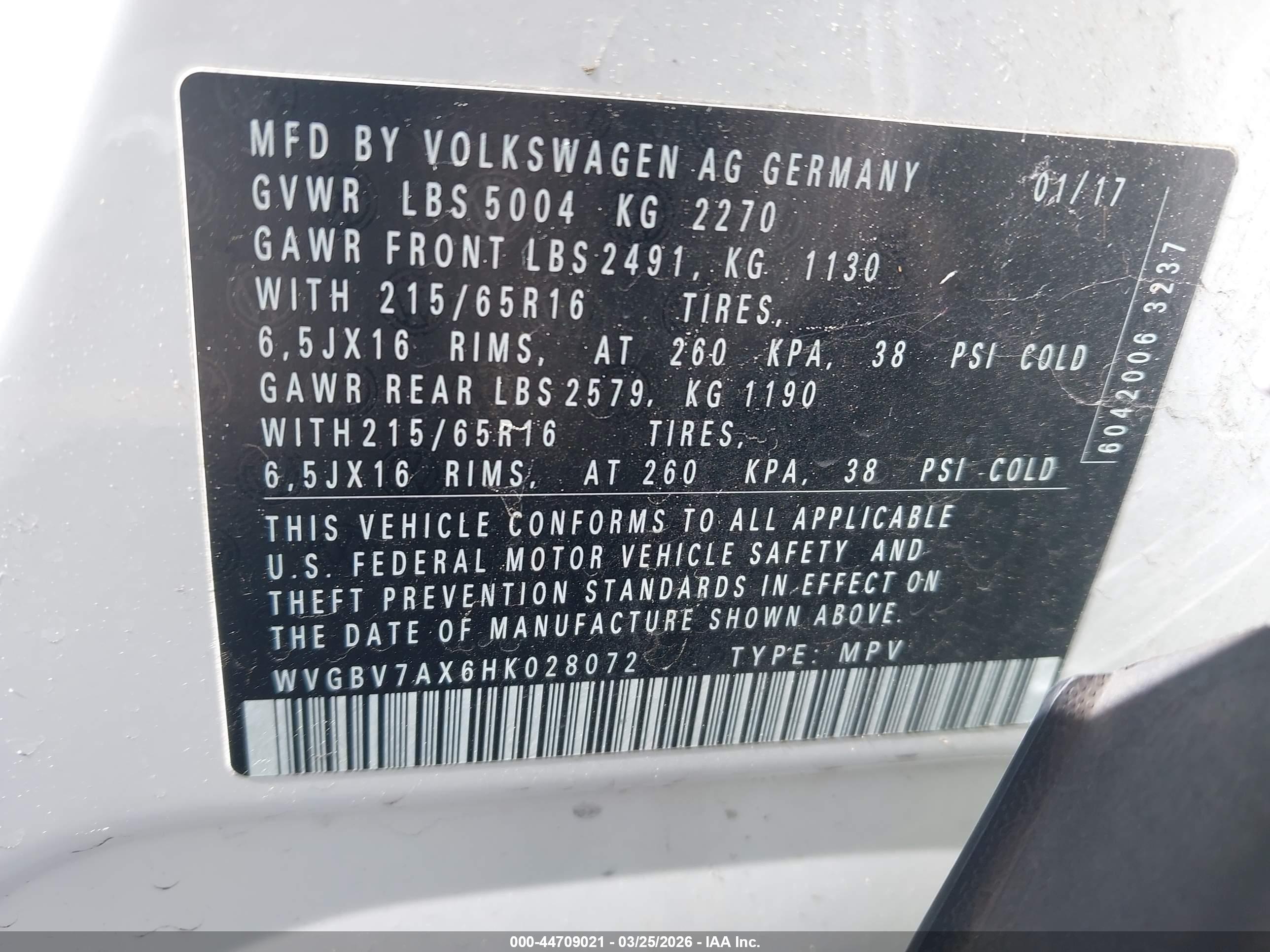 VOLKSWAGEN TIGUAN image 9