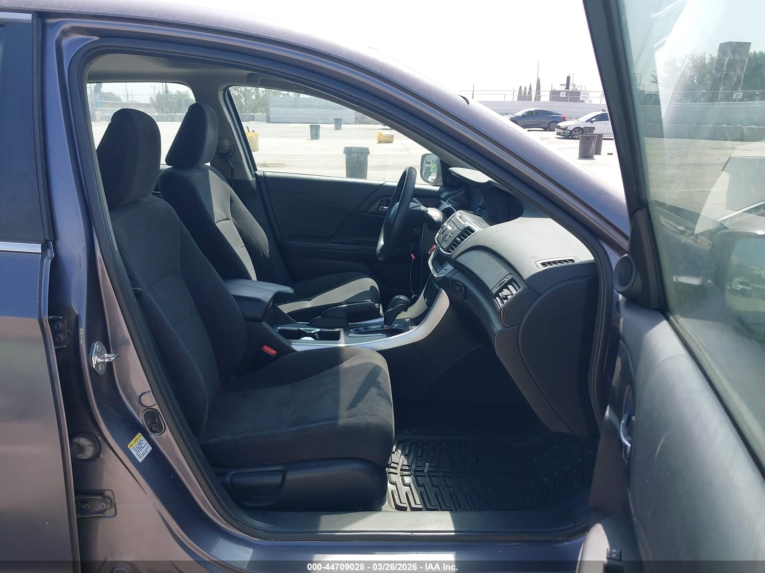 HONDA ACCORD image 5