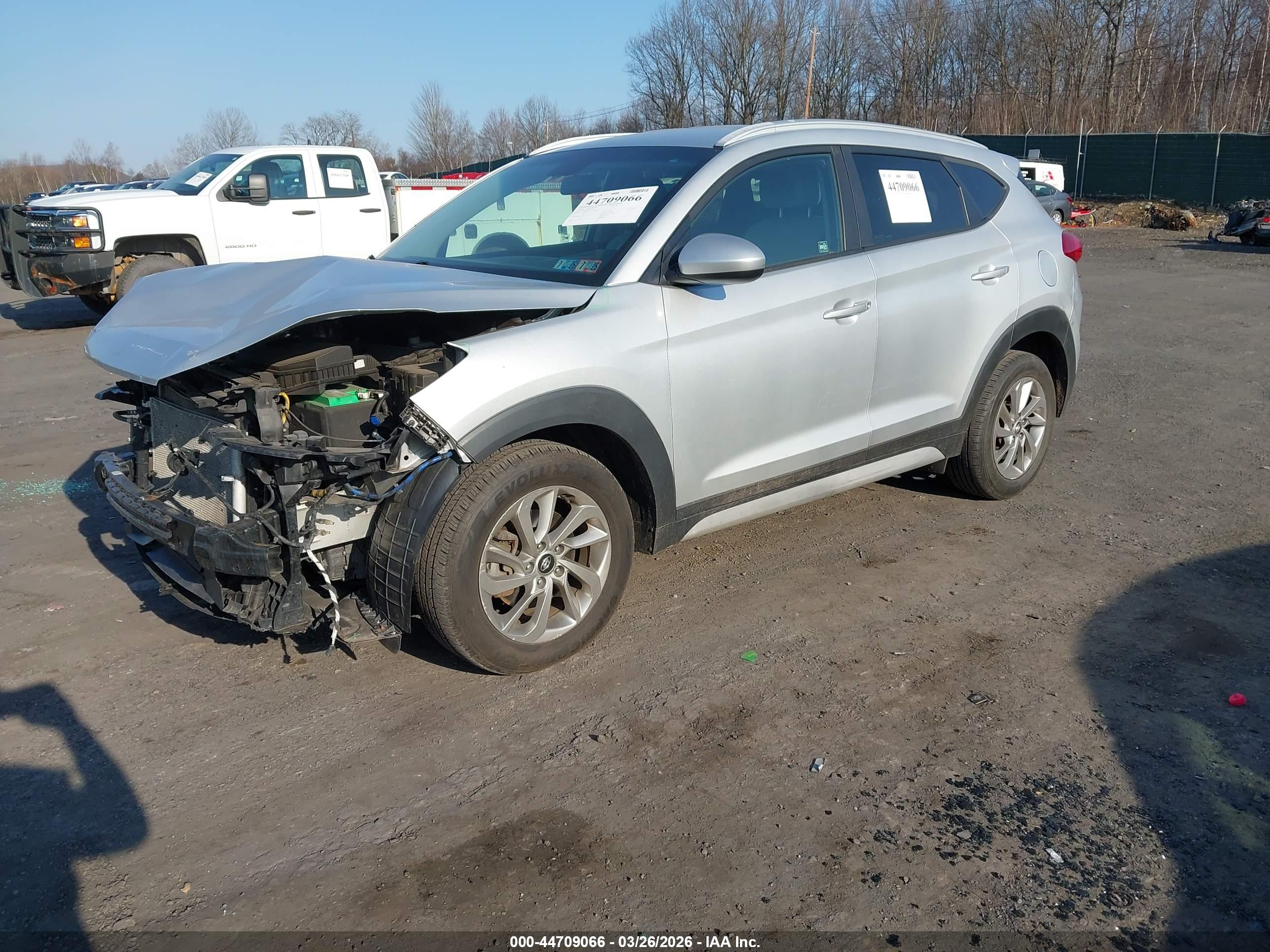HYUNDAI TUCSON image 2