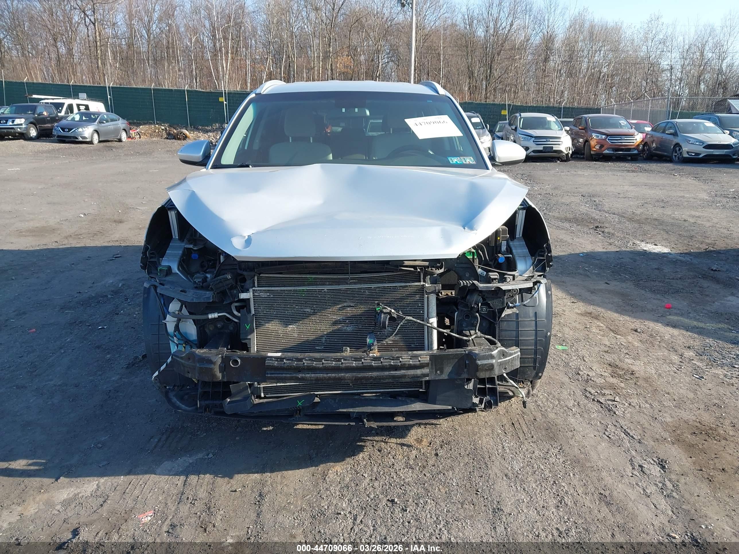 HYUNDAI TUCSON image 6