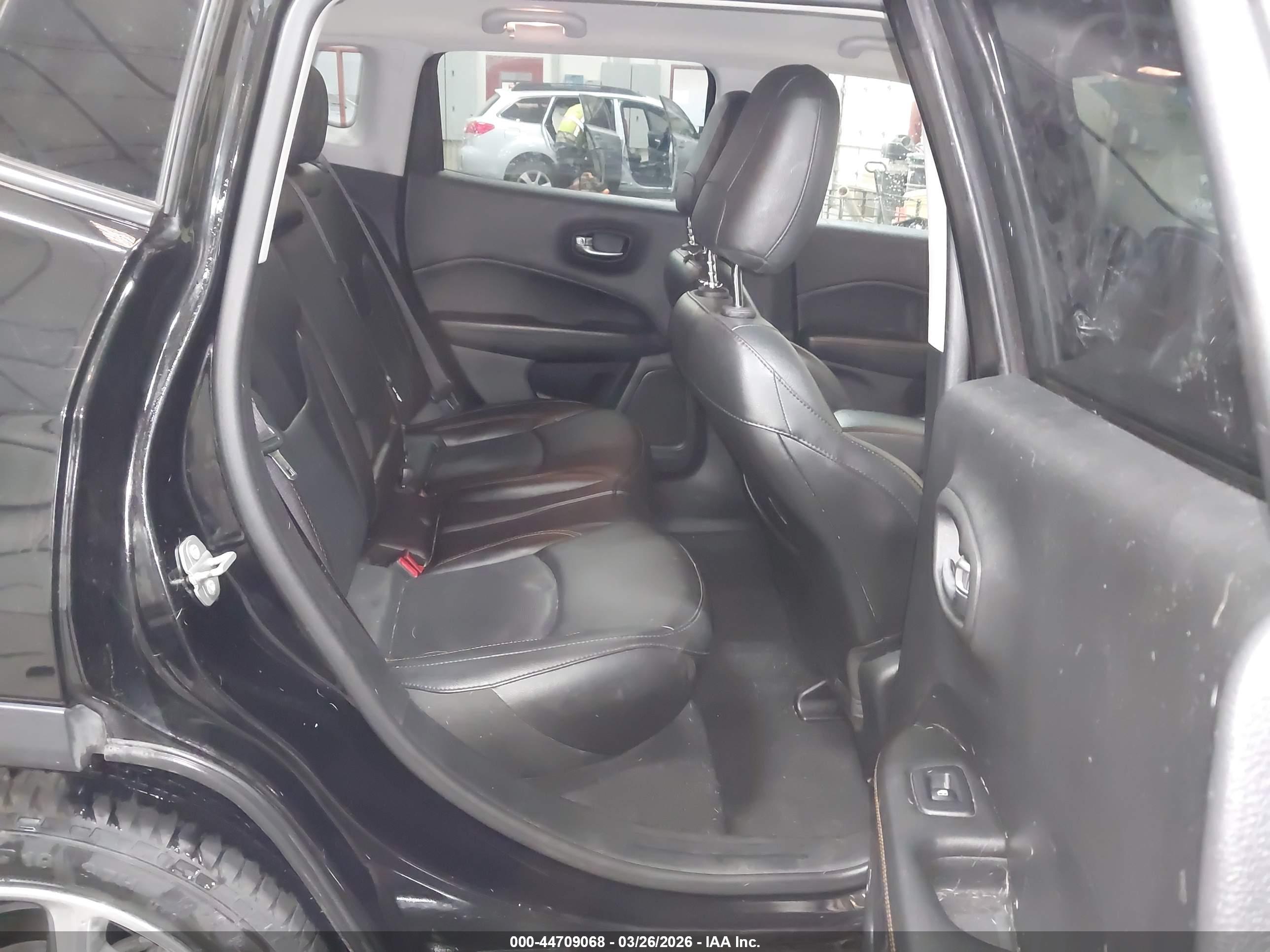 JEEP COMPASS image 8