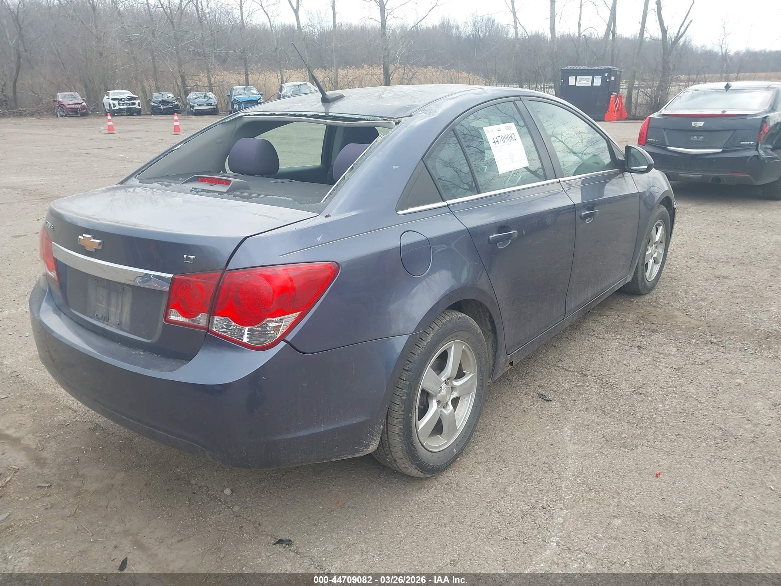 CHEVROLET CRUZE image 4