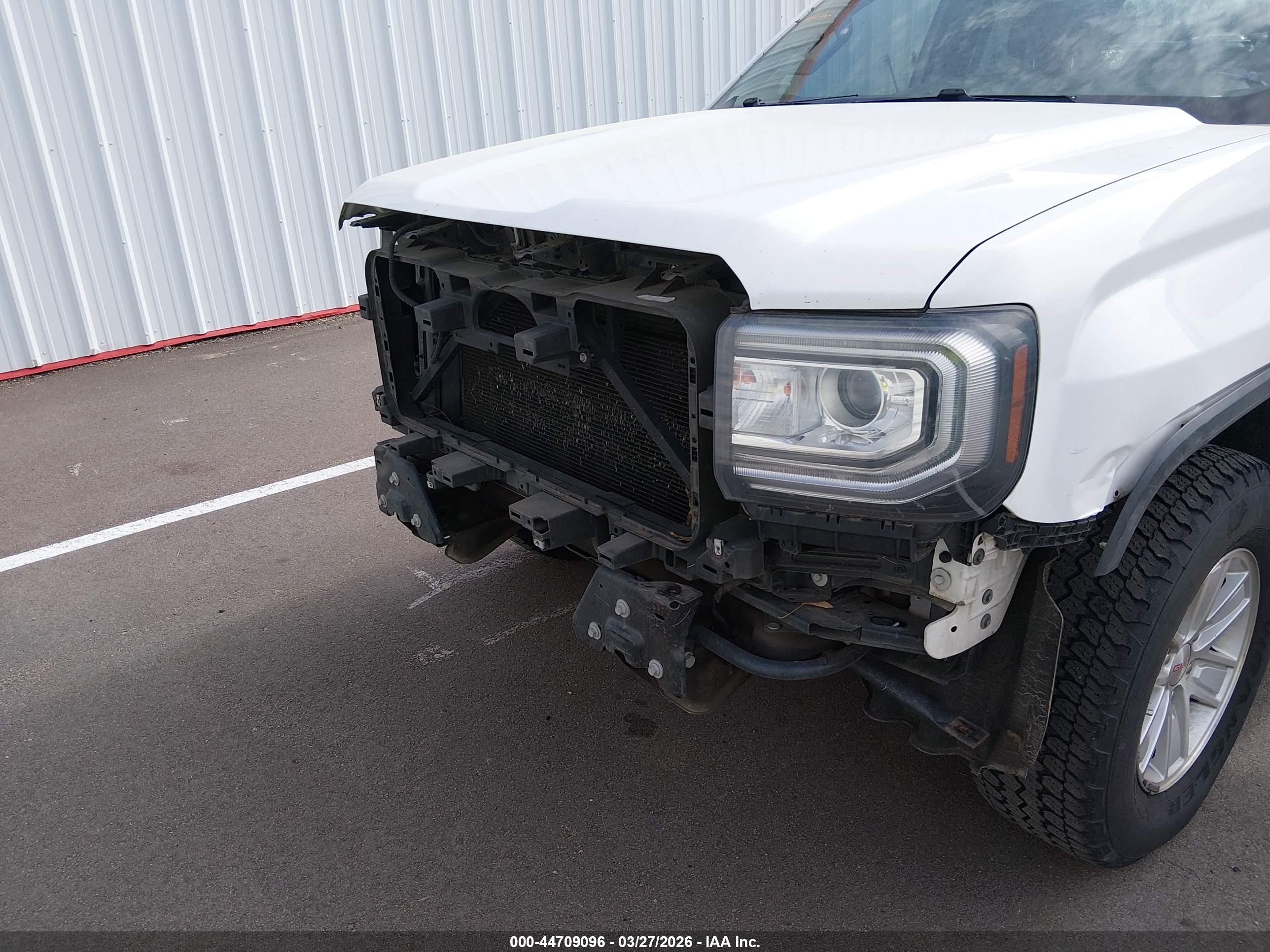 GMC SIERRA image 6
