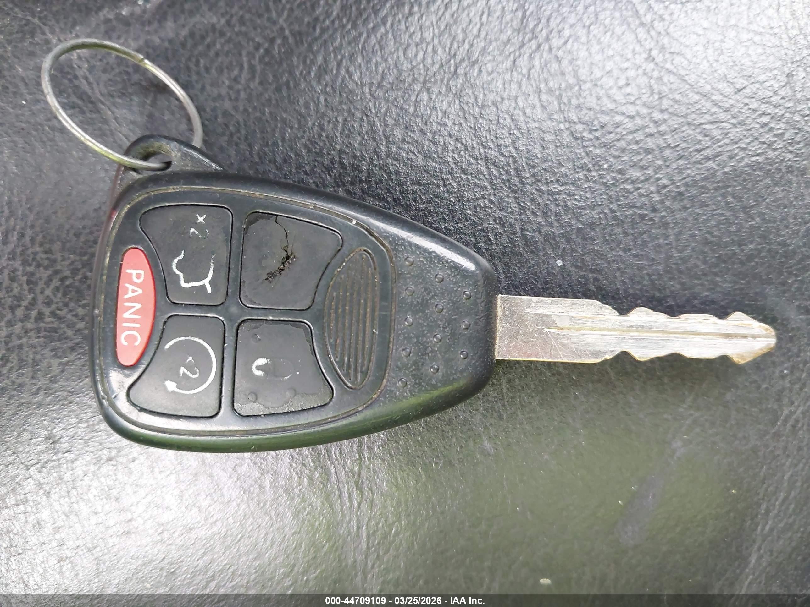 JEEP LIBERTY image 11