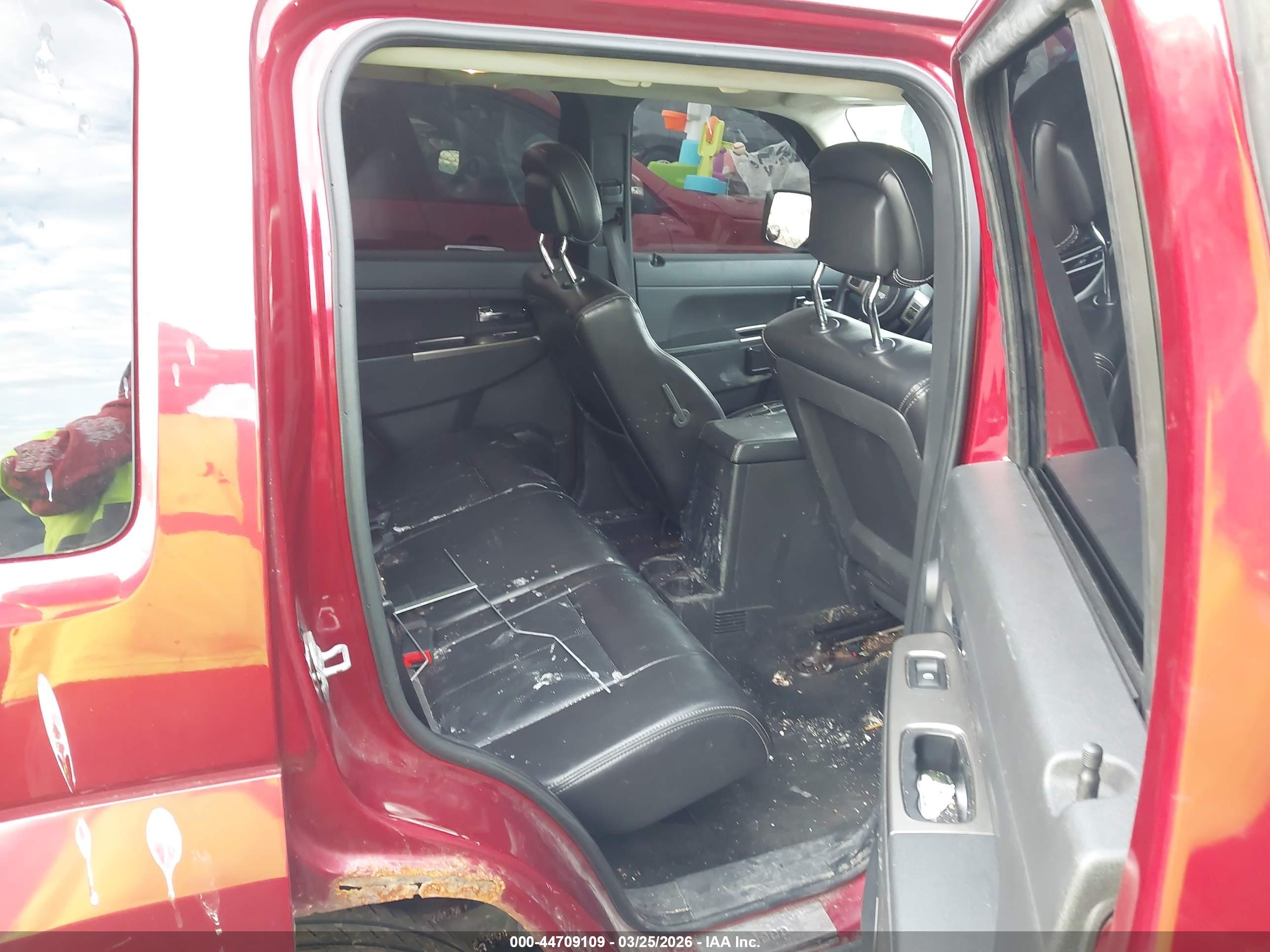 JEEP LIBERTY image 8