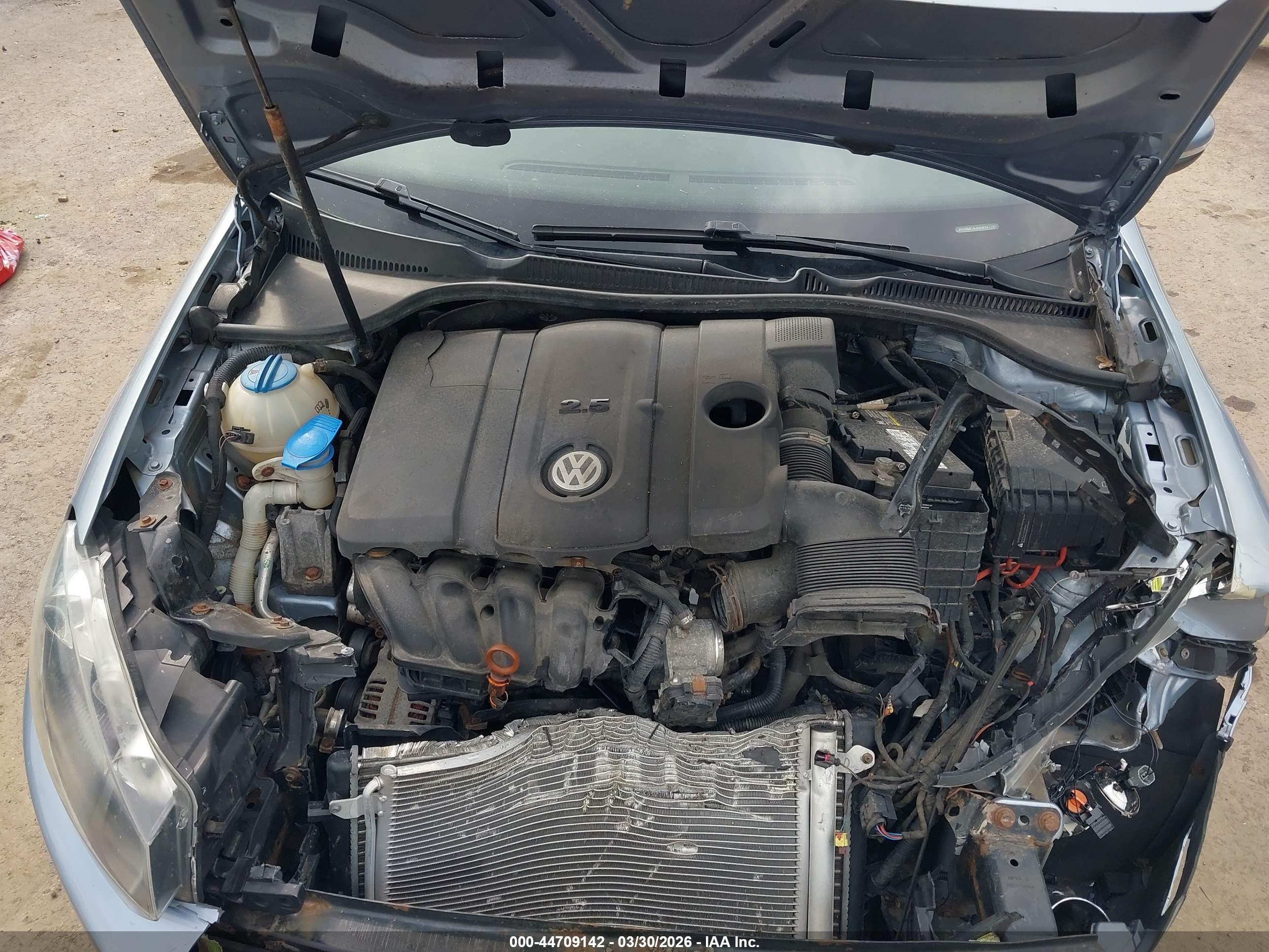 VOLKSWAGEN GOLF image 10