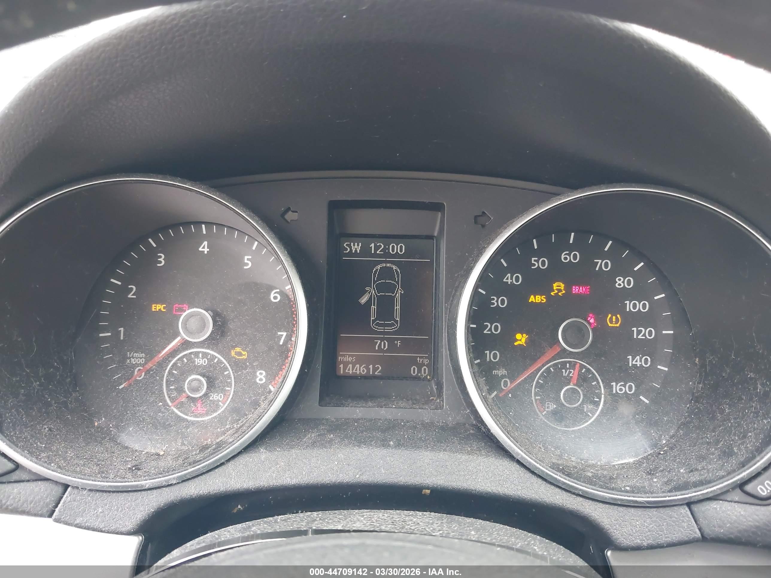 VOLKSWAGEN GOLF image 7