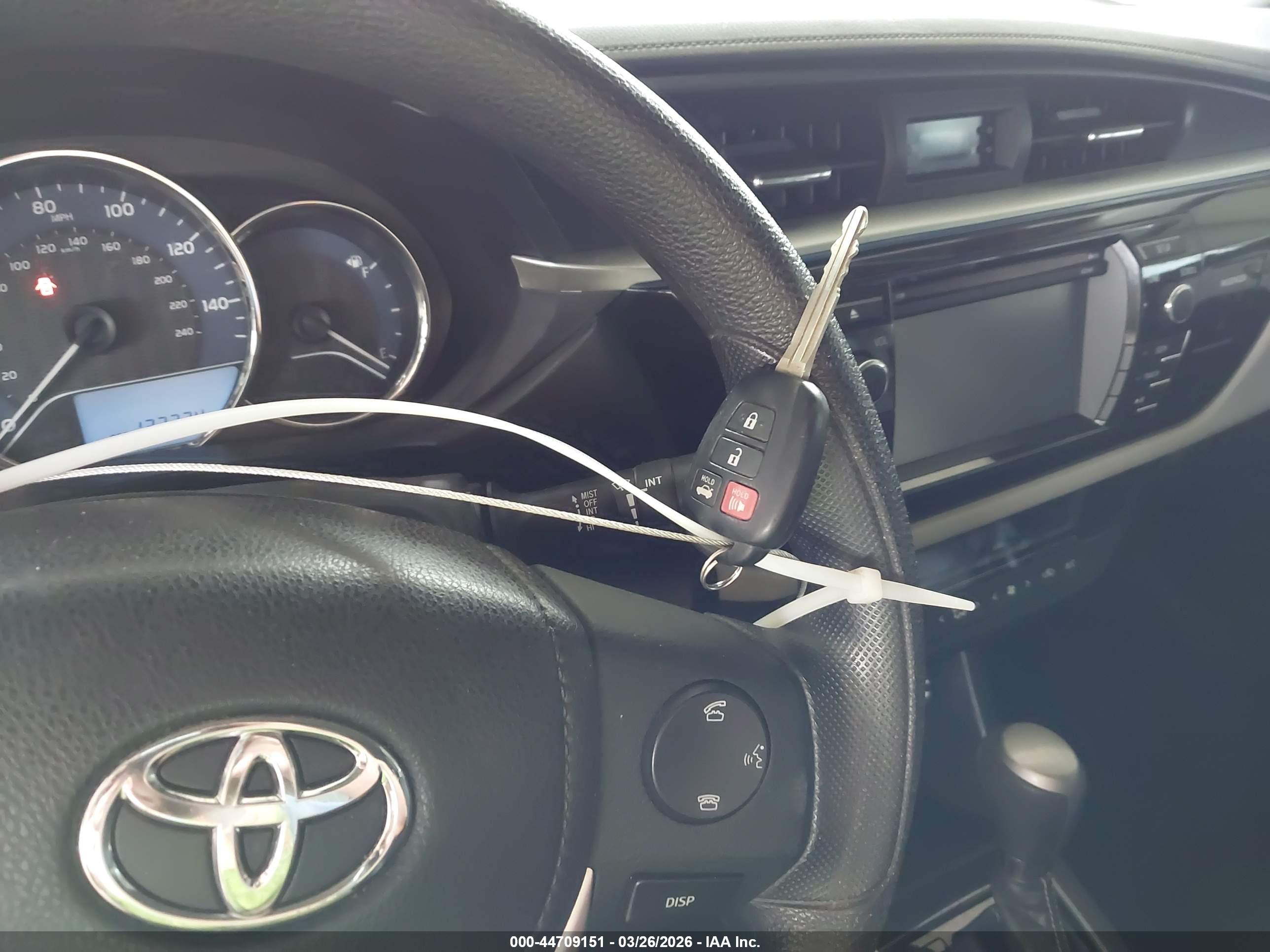 TOYOTA COROLLA image 11