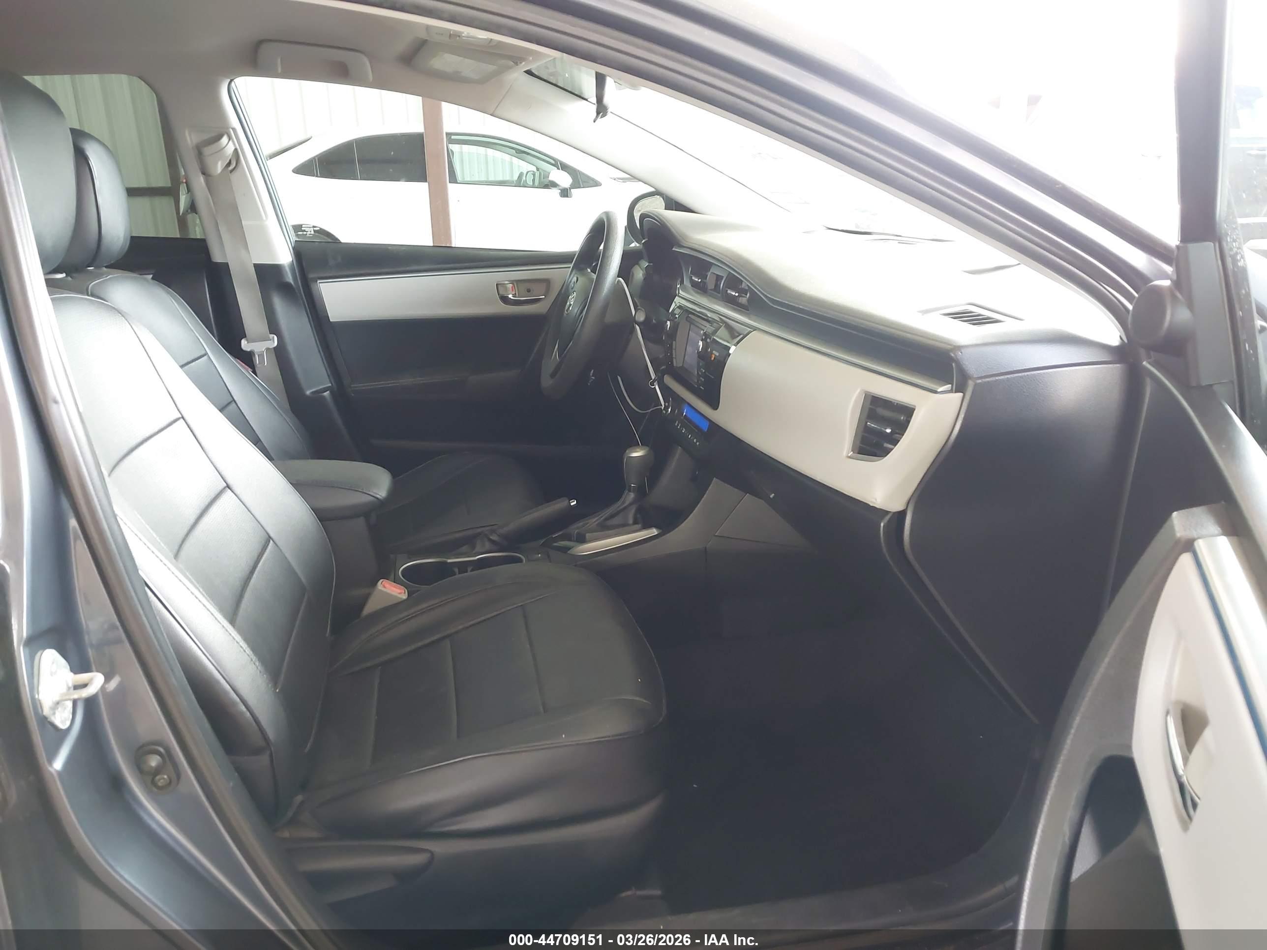 TOYOTA COROLLA image 5