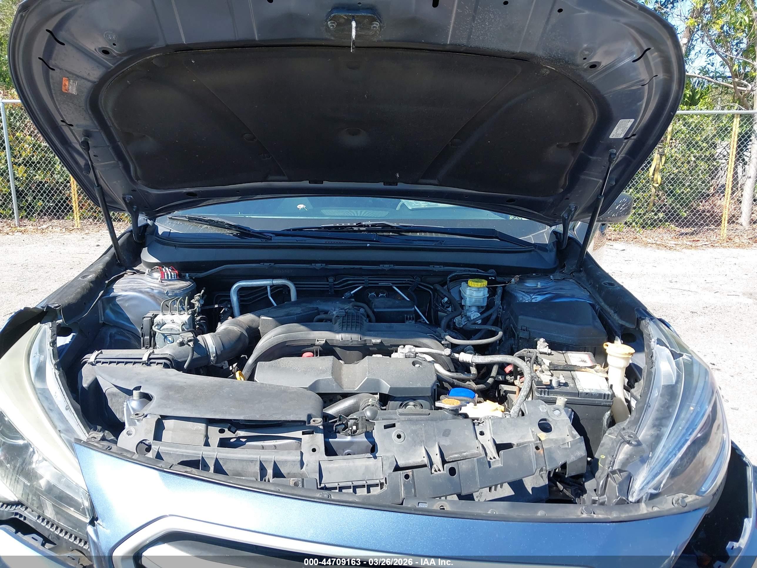 SUBARU OUTBACK image 10