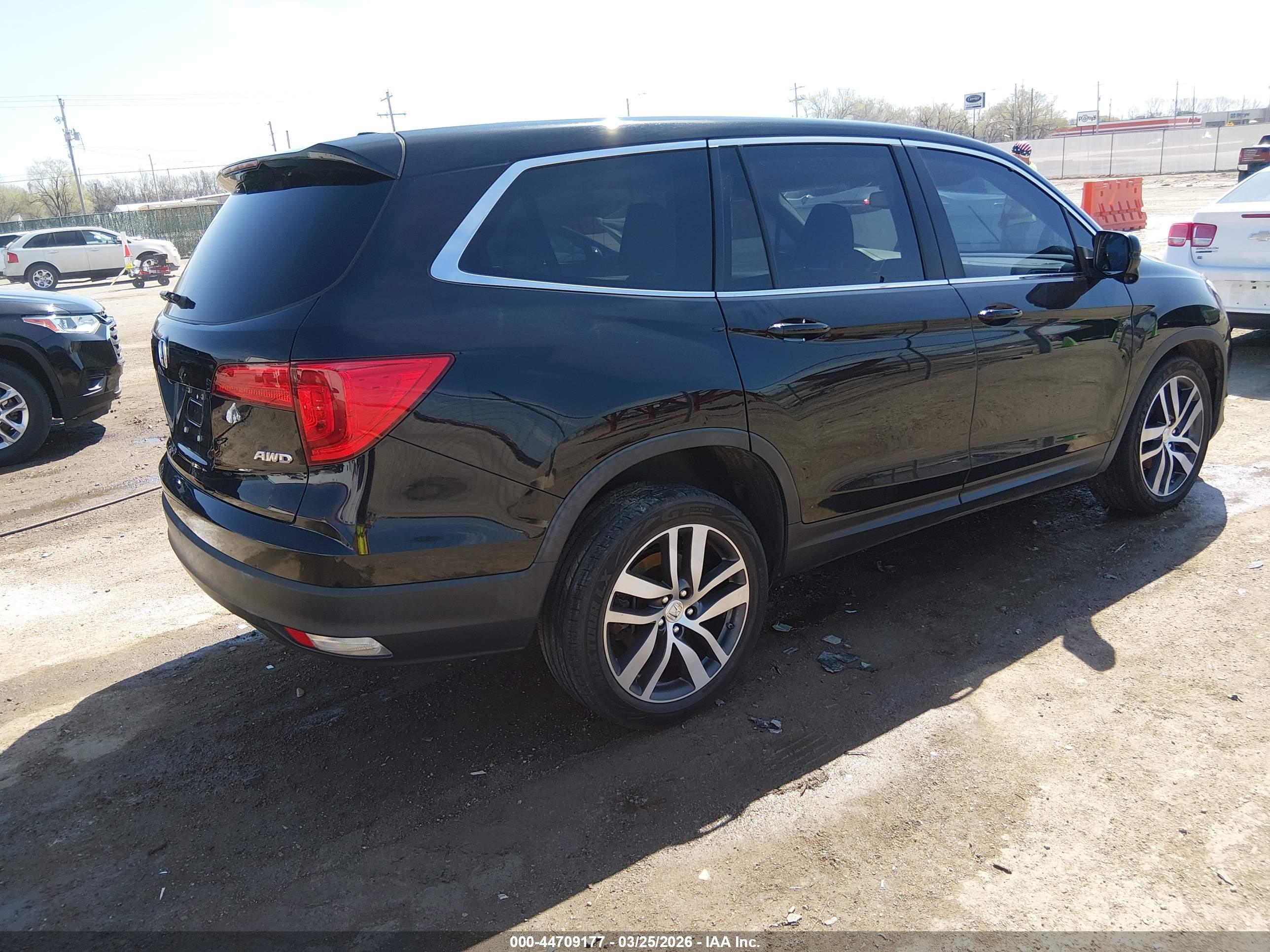 HONDA PILOT image 4