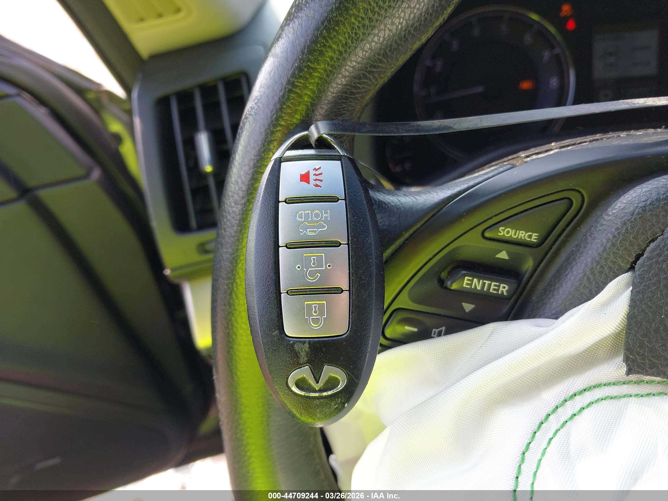 INFINITI G37 image 11