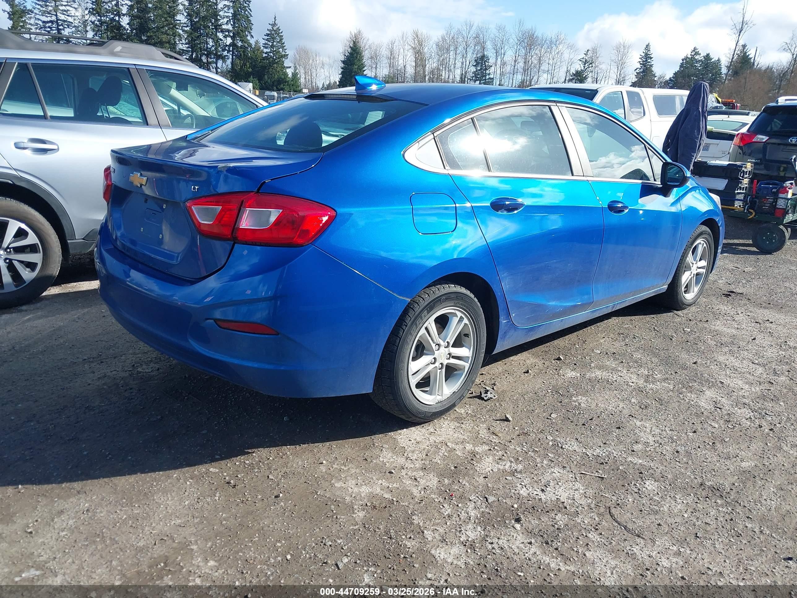 CHEVROLET CRUZE image 4