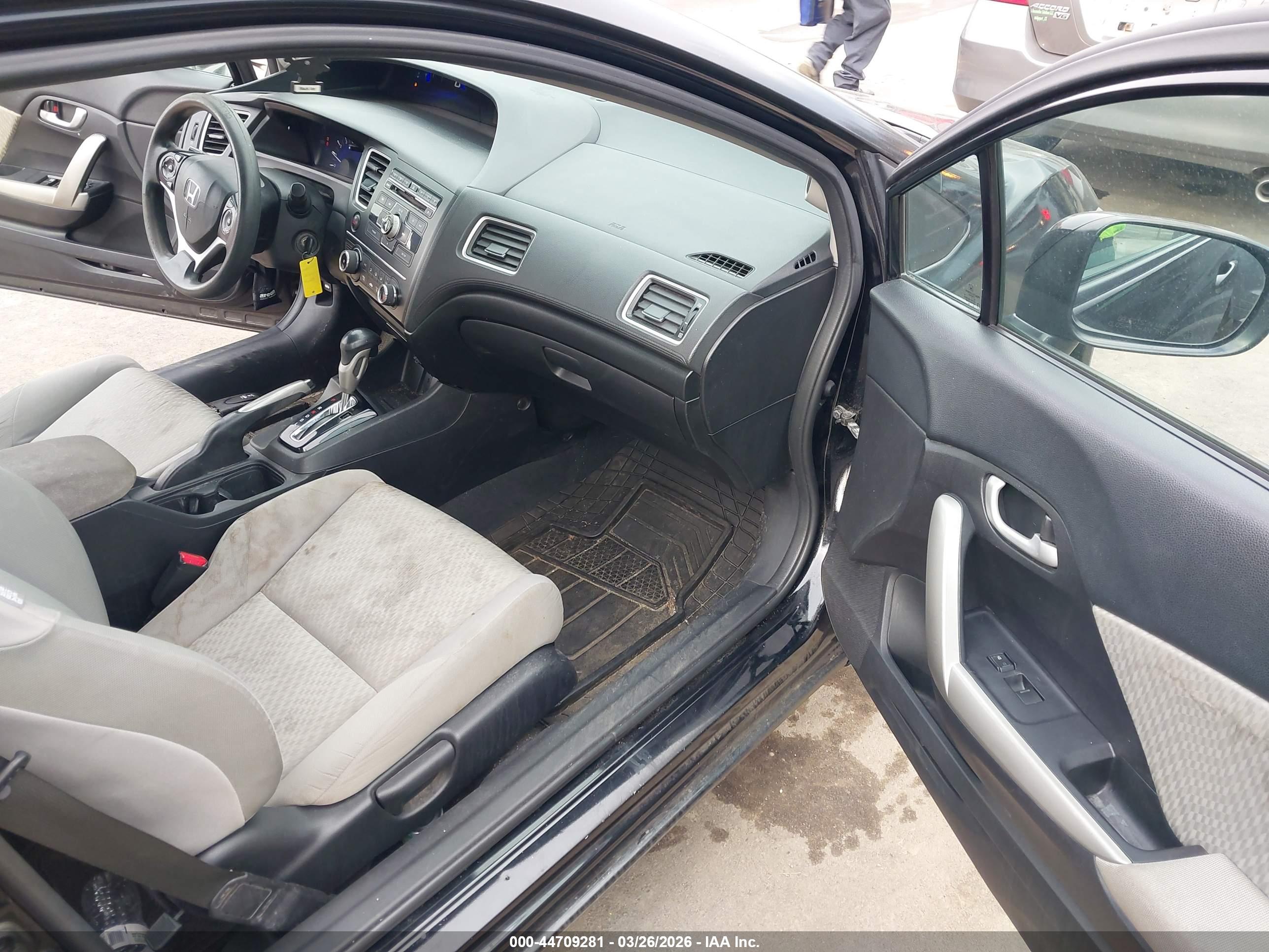 HONDA CIVIC image 5