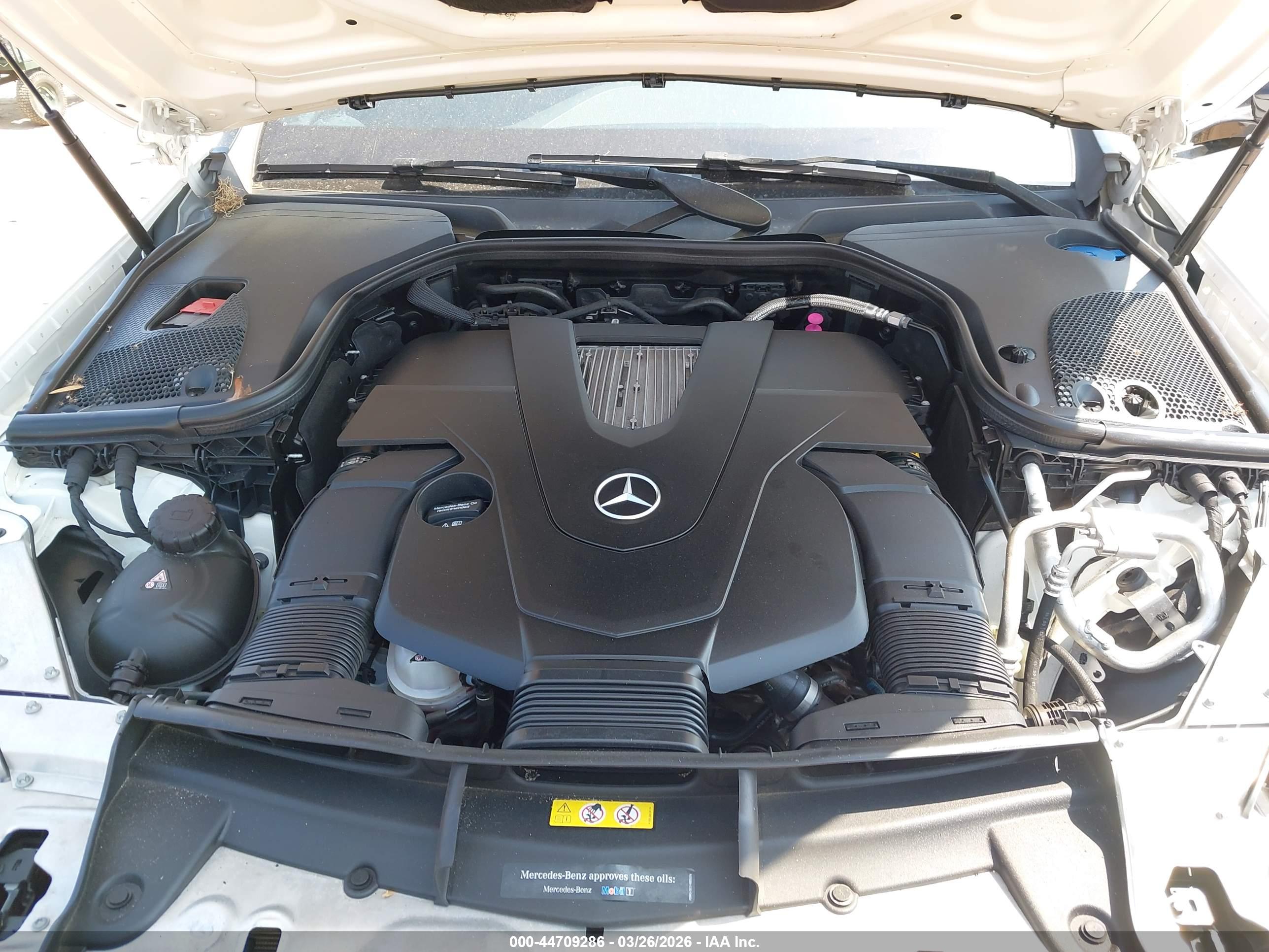 MERCEDES-BENZ E image 10