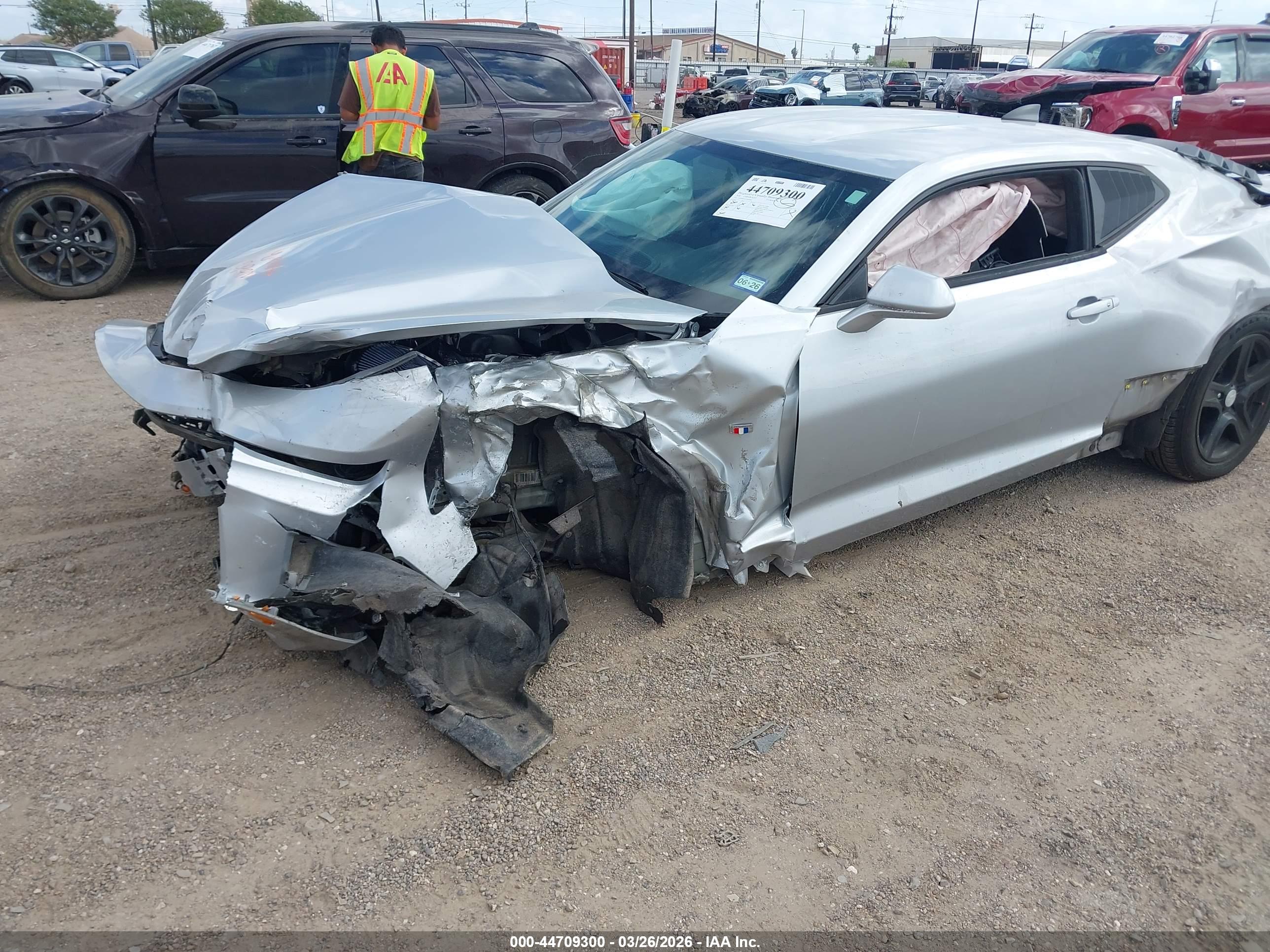 CHEVROLET CAMARO image 6