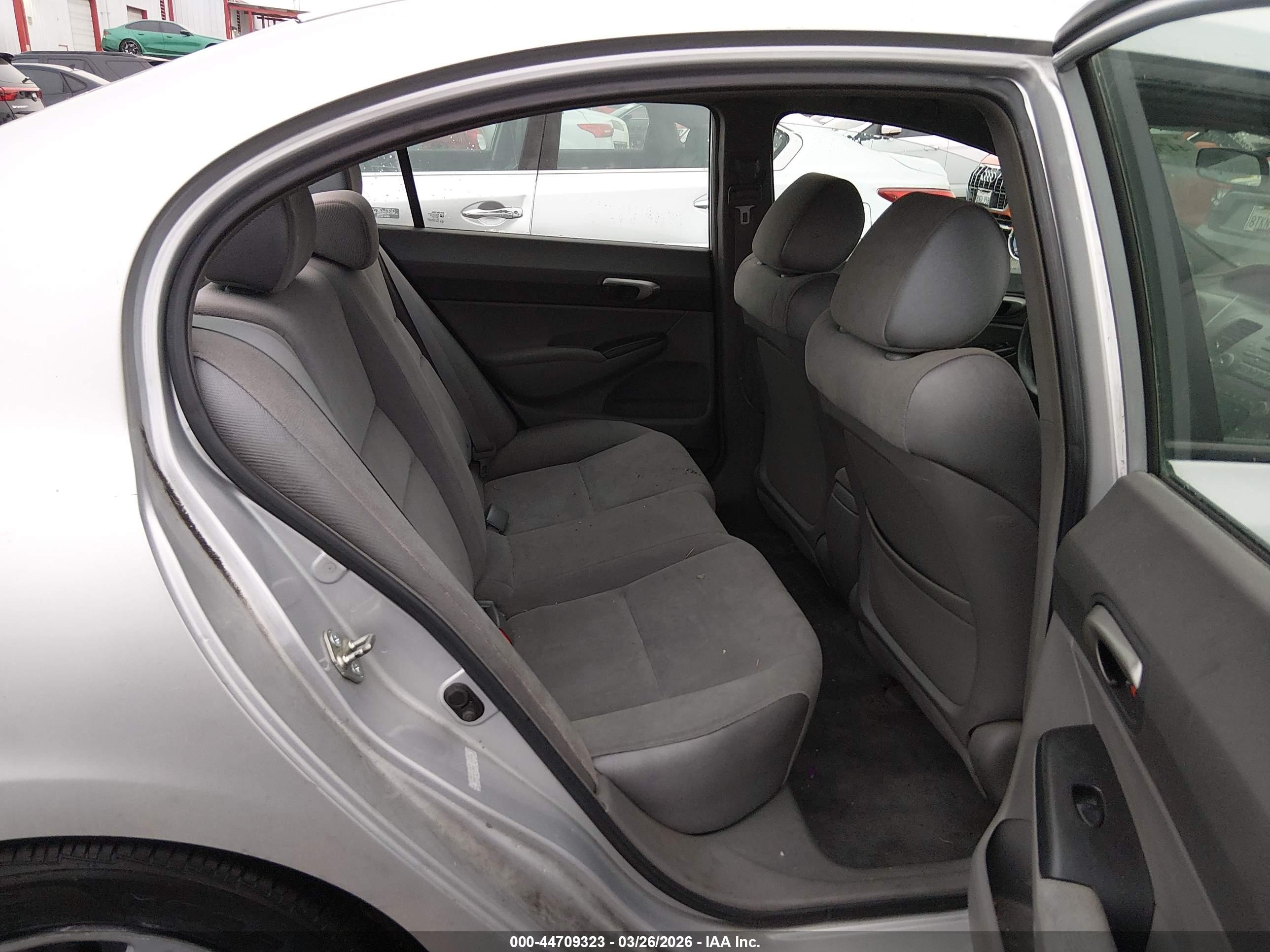 HONDA CIVIC image 8