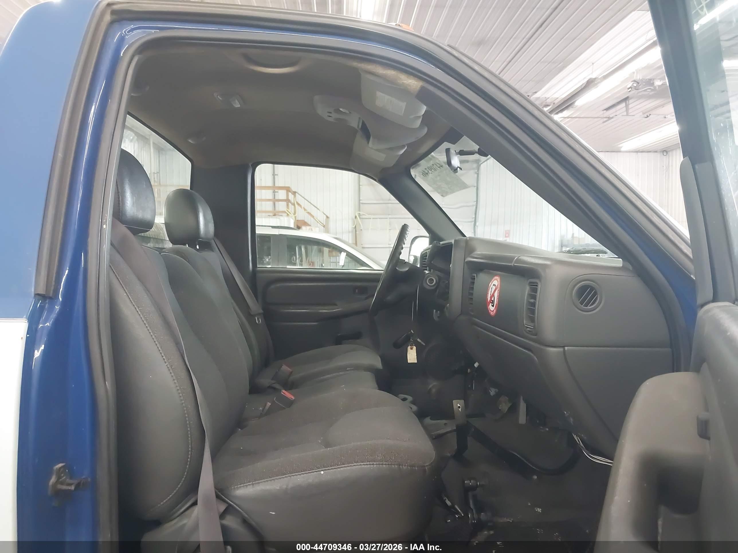 GMC SIERRA image 8