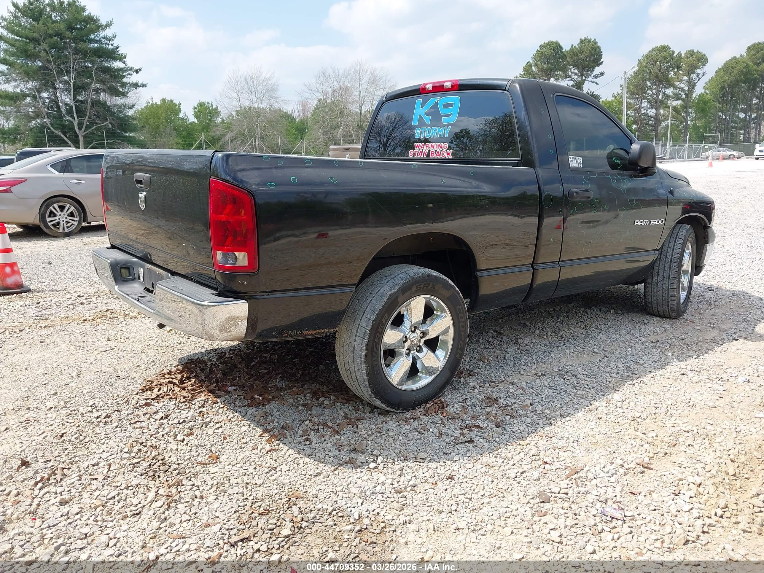 DODGE RAM image 4
