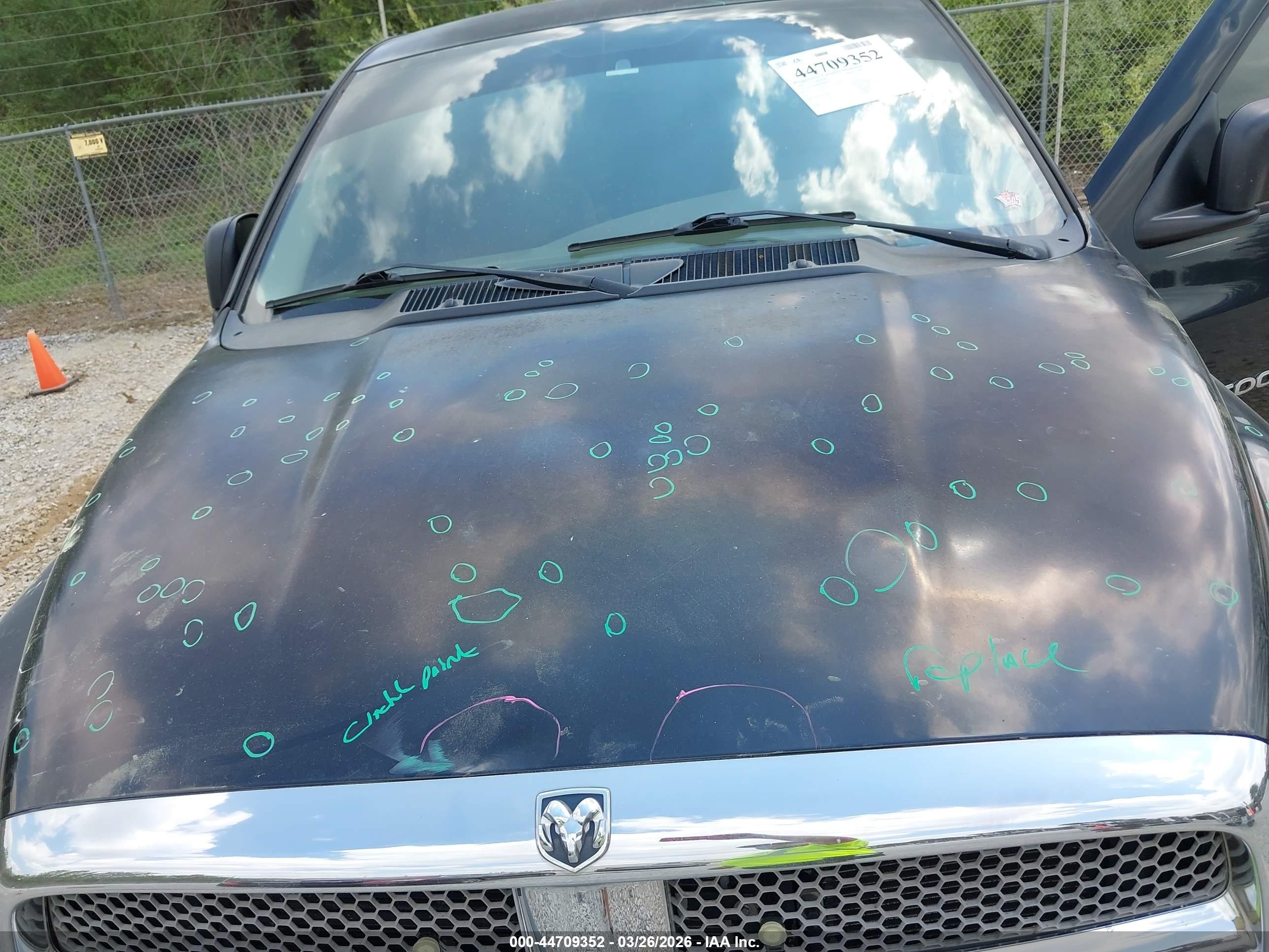 DODGE RAM image 6