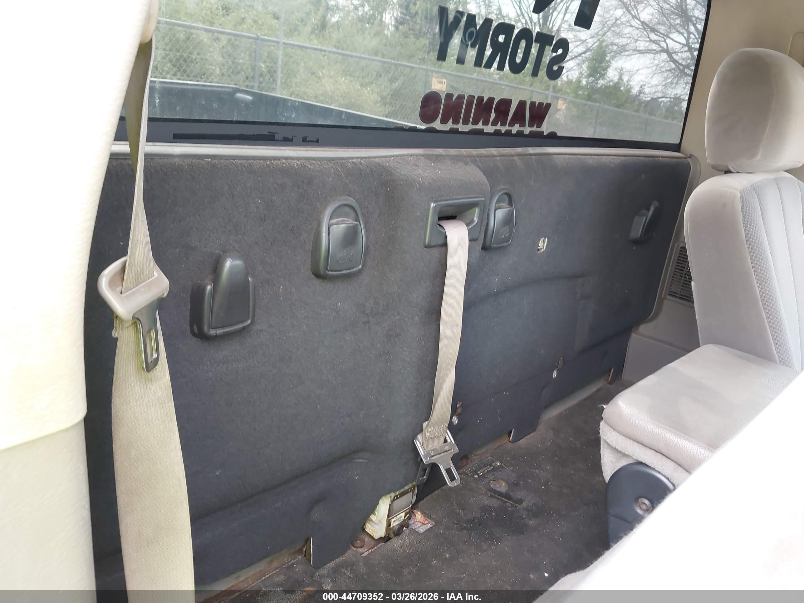 DODGE RAM image 8