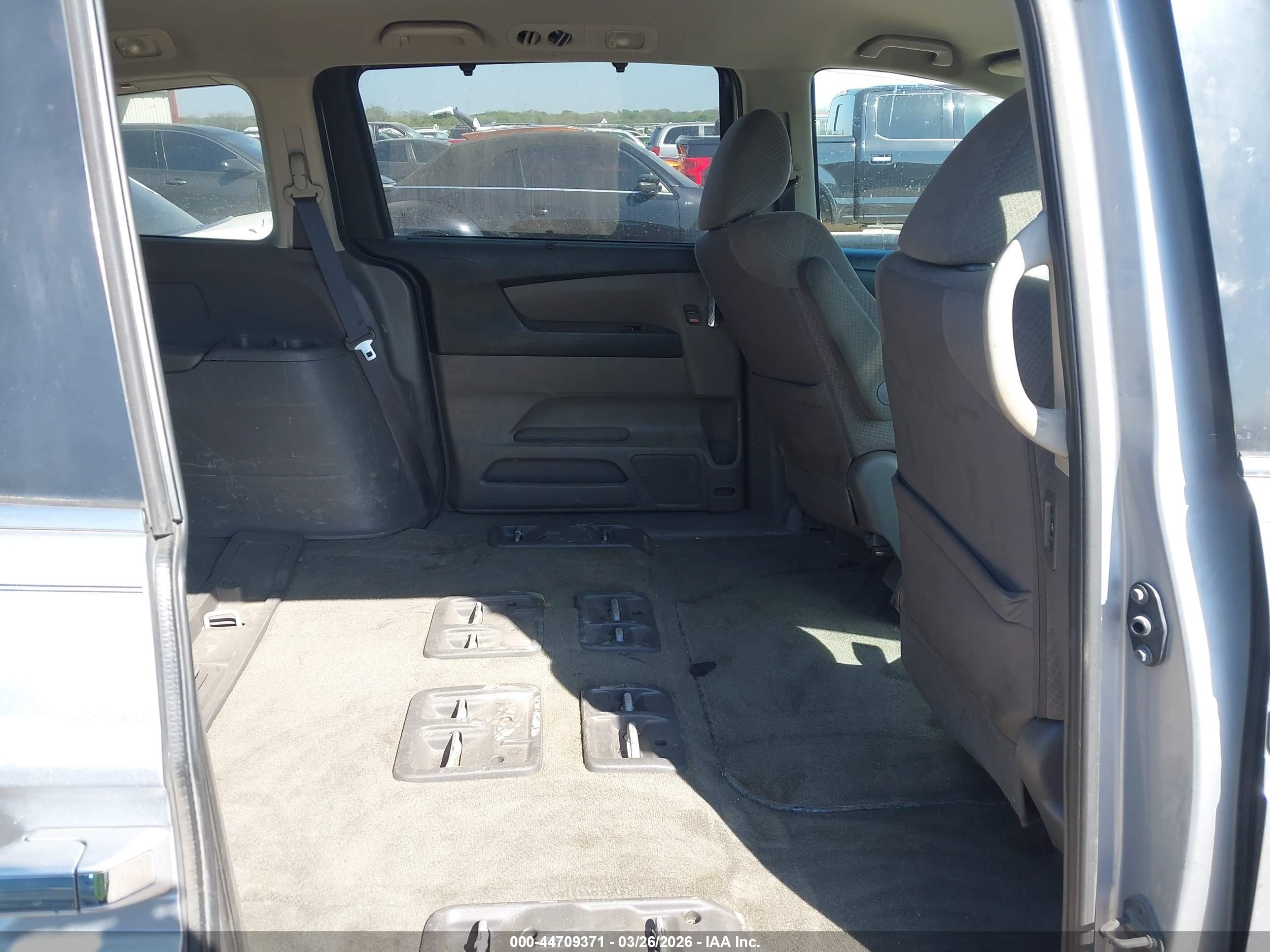 HONDA ODYSSEY image 8