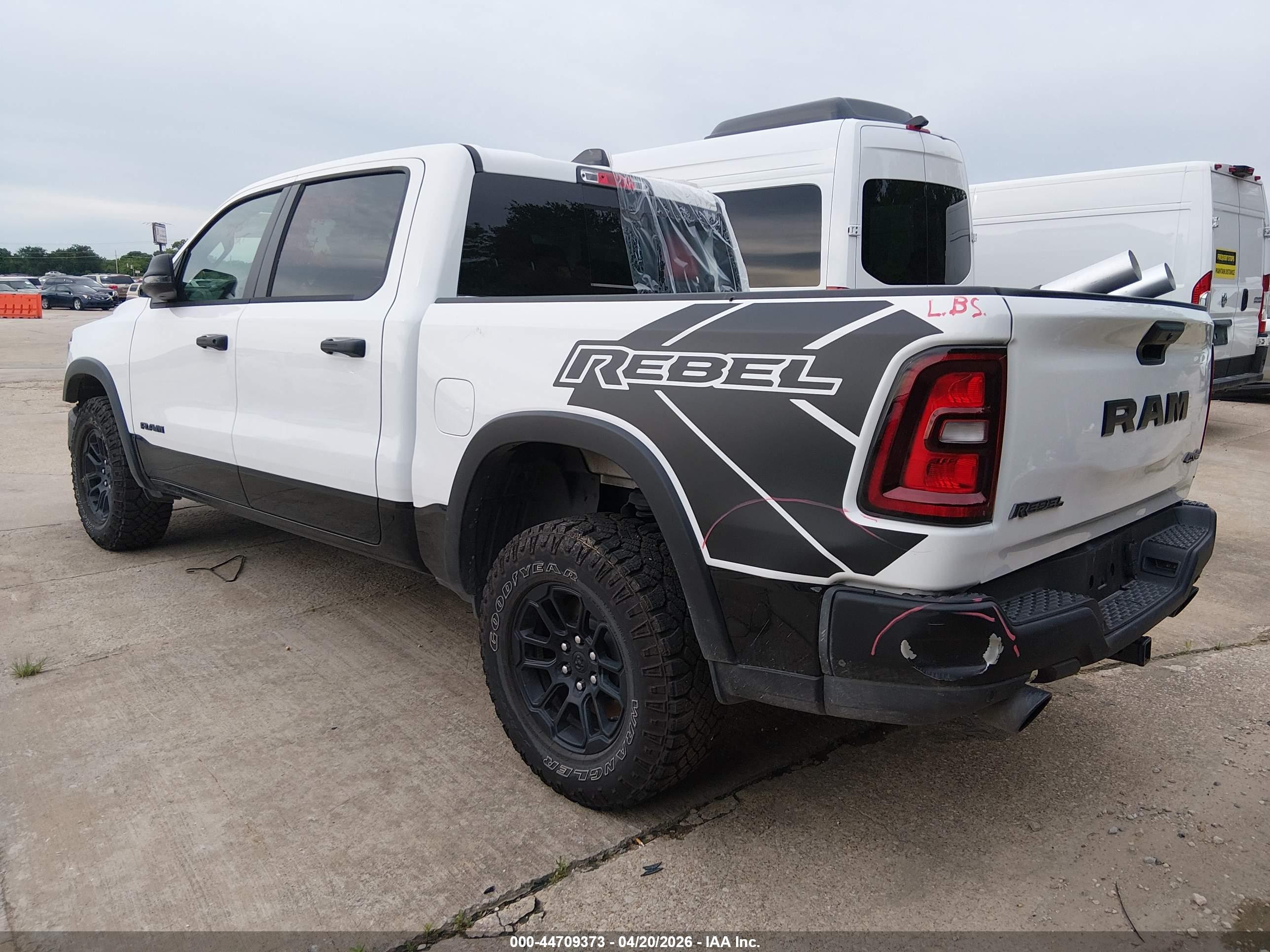 RAM 1500 image 3