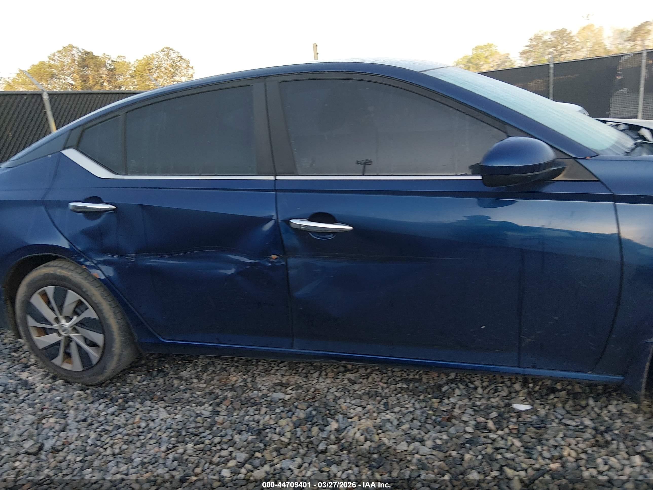NISSAN ALTIMA image 6
