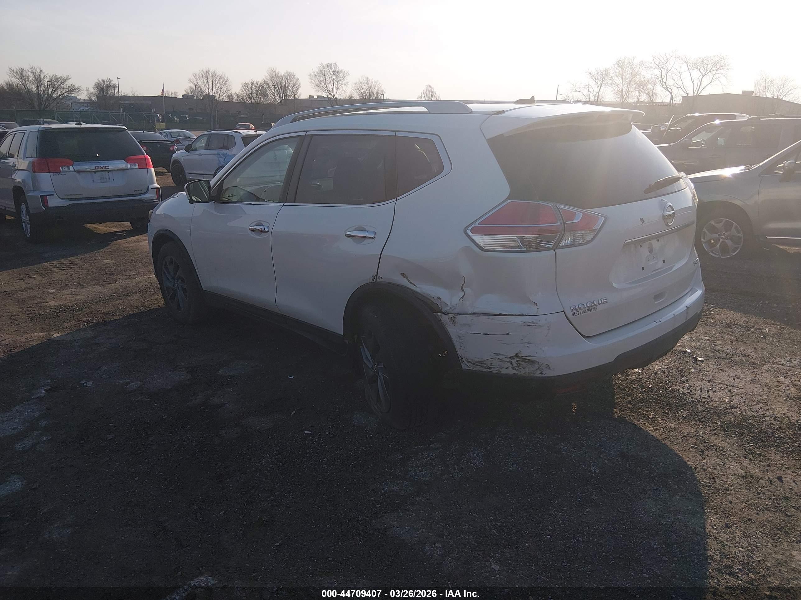 NISSAN ROGUE image 3