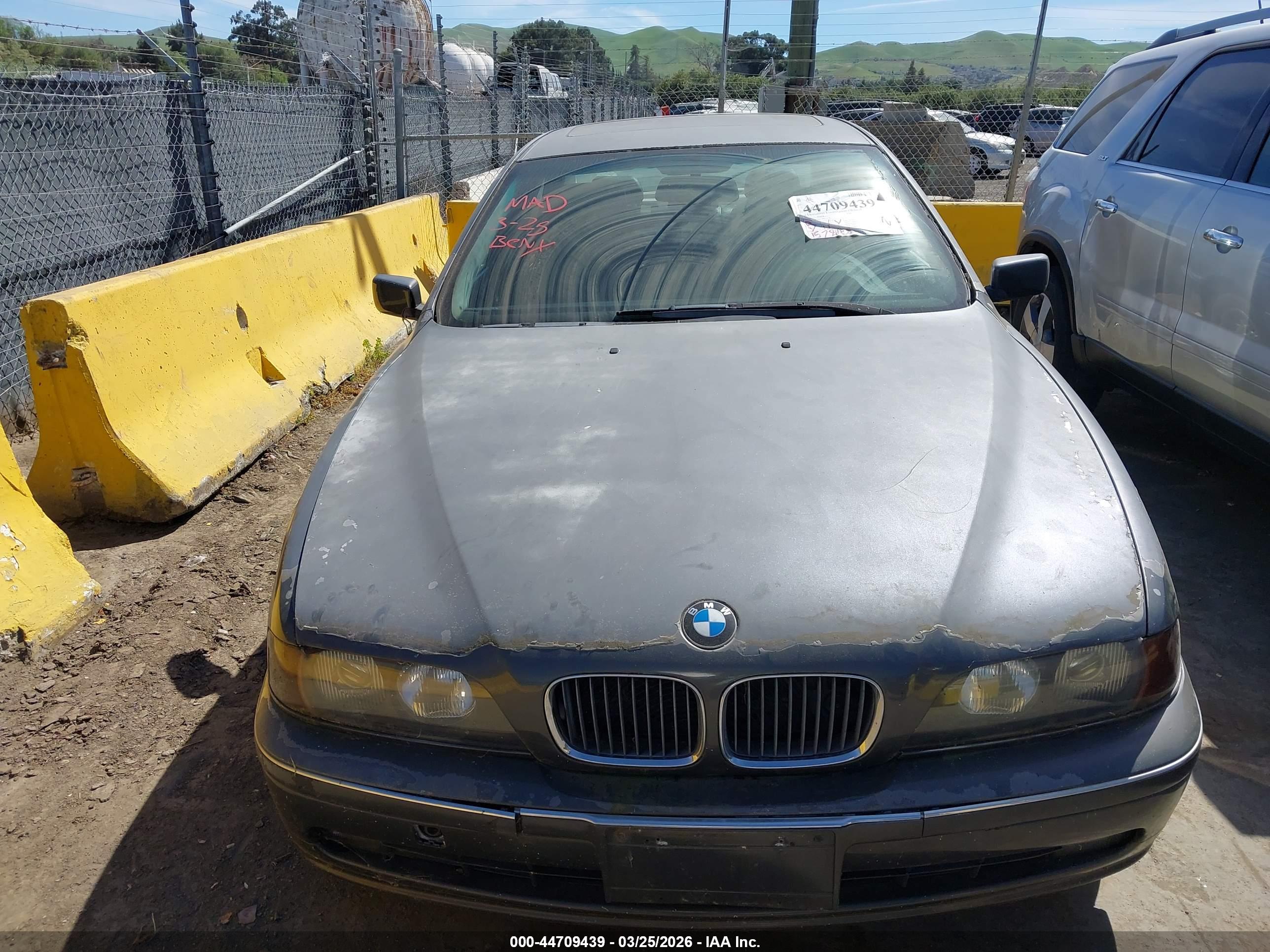 BMW 528I image 6