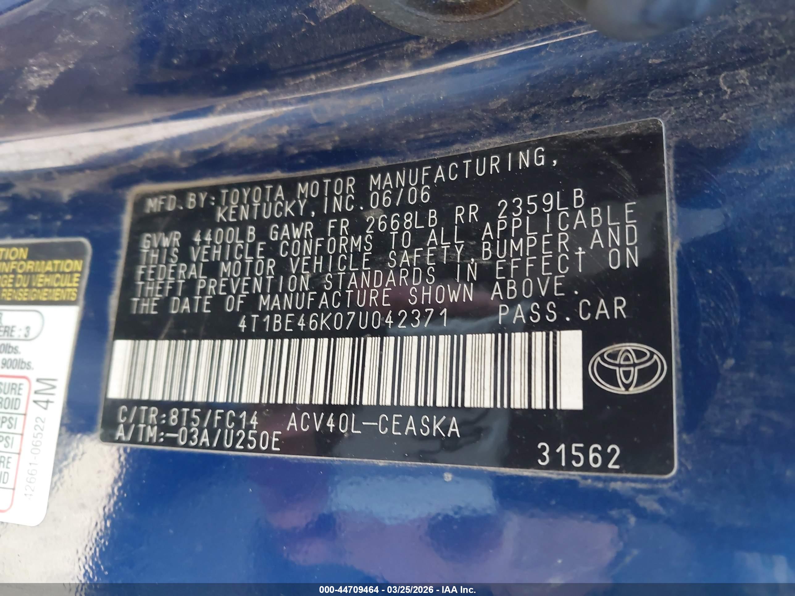 TOYOTA CAMRY image 9