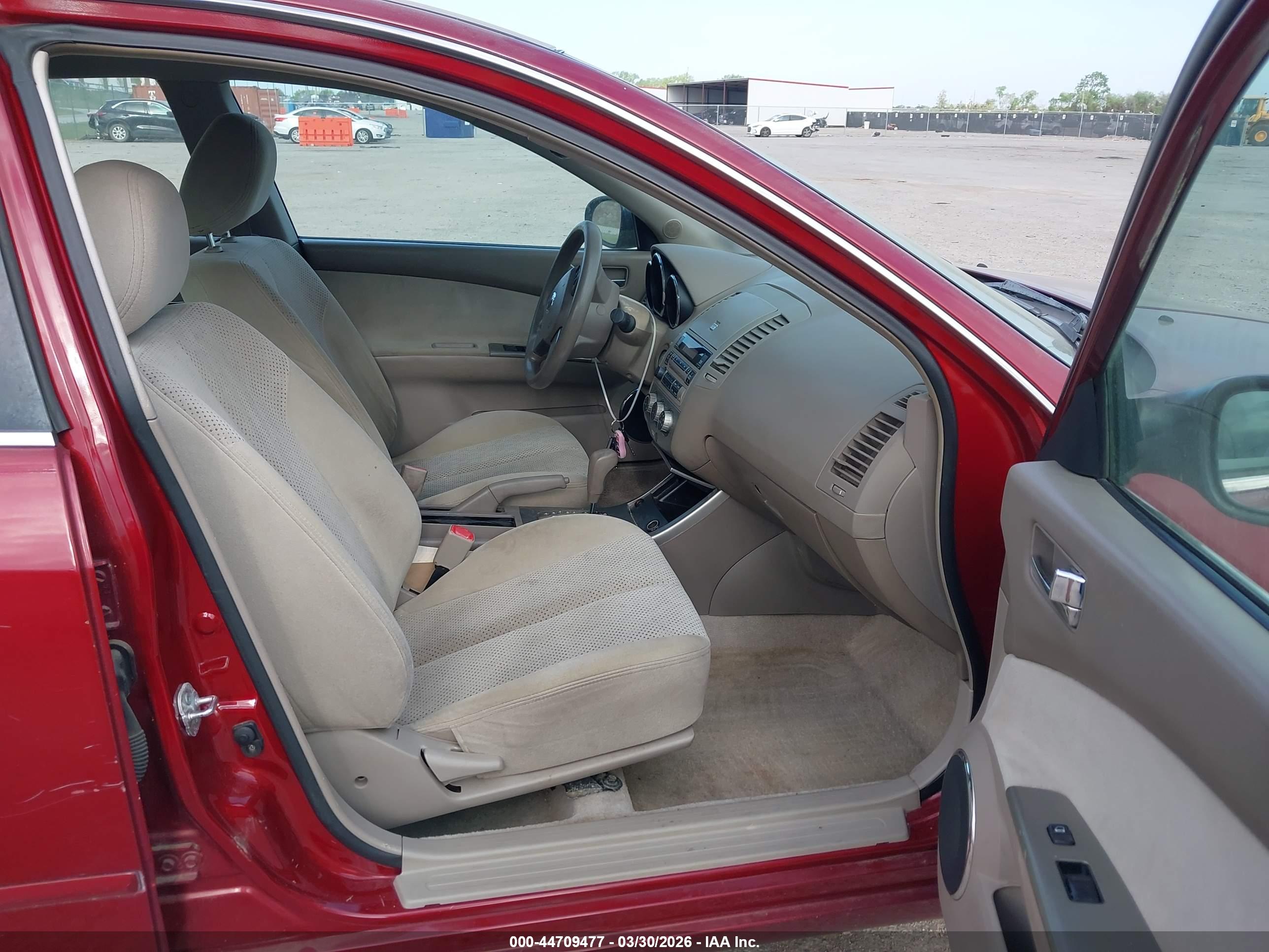 NISSAN ALTIMA image 5