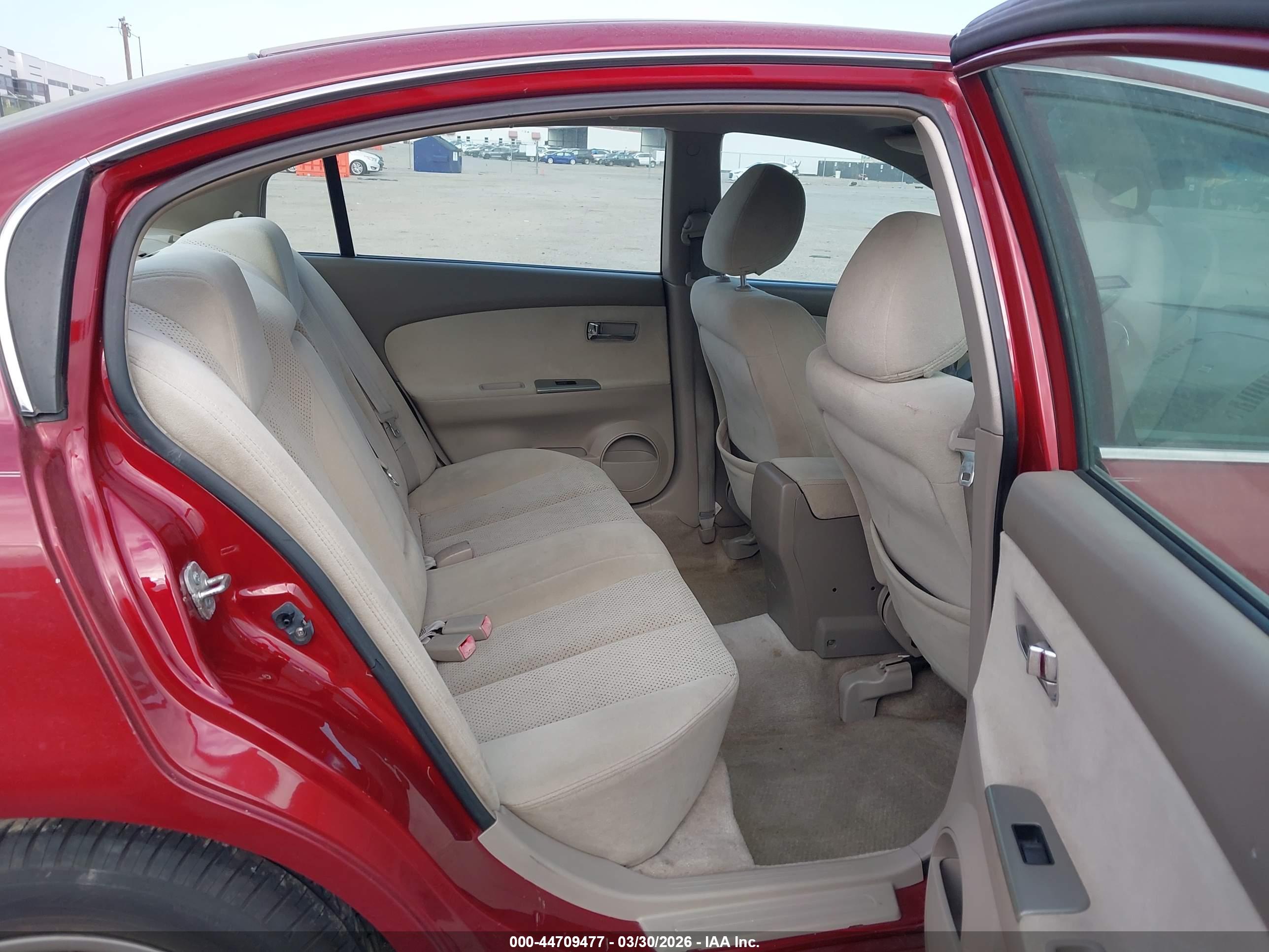 NISSAN ALTIMA image 8