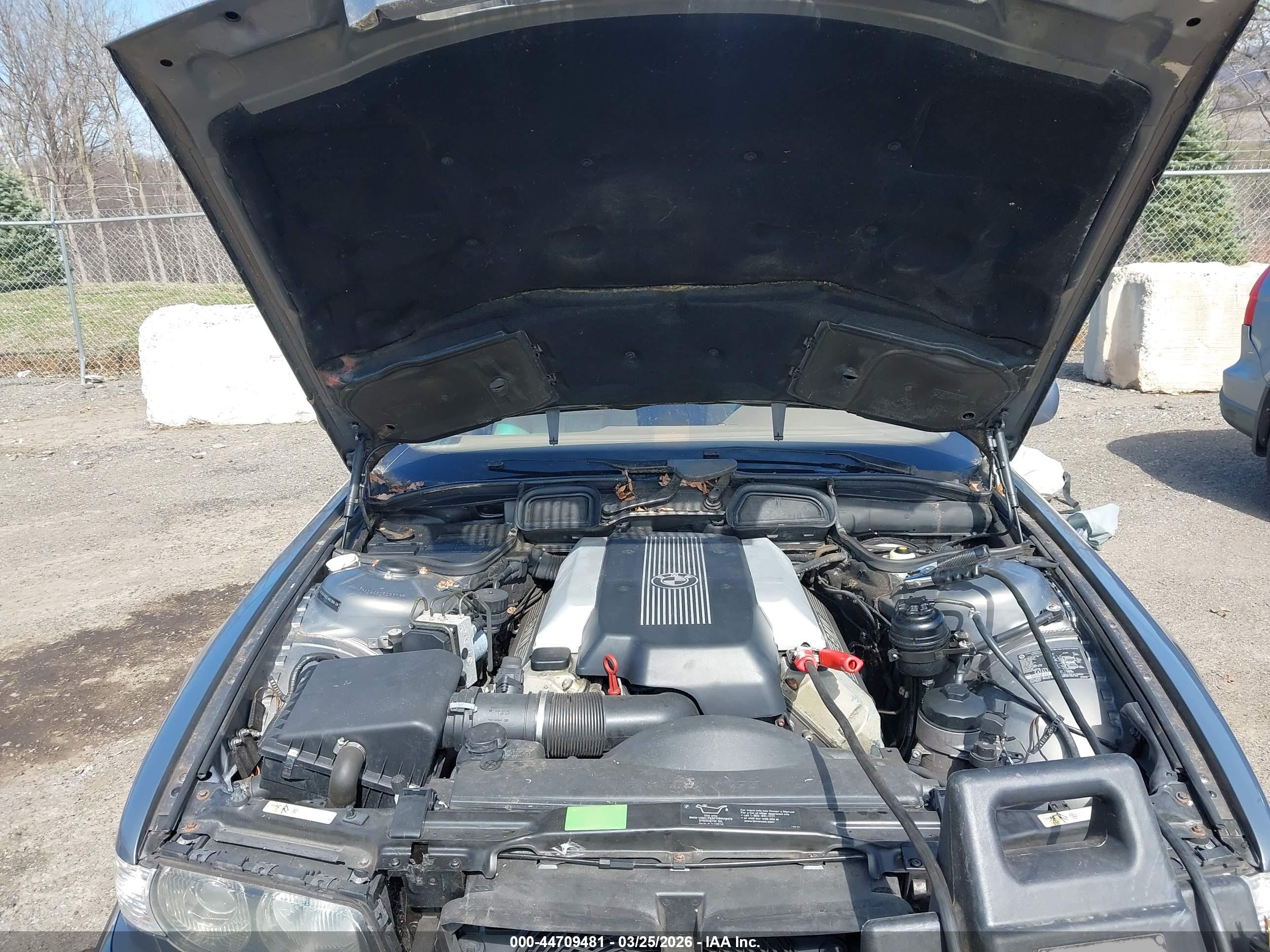 BMW 740IL image 10