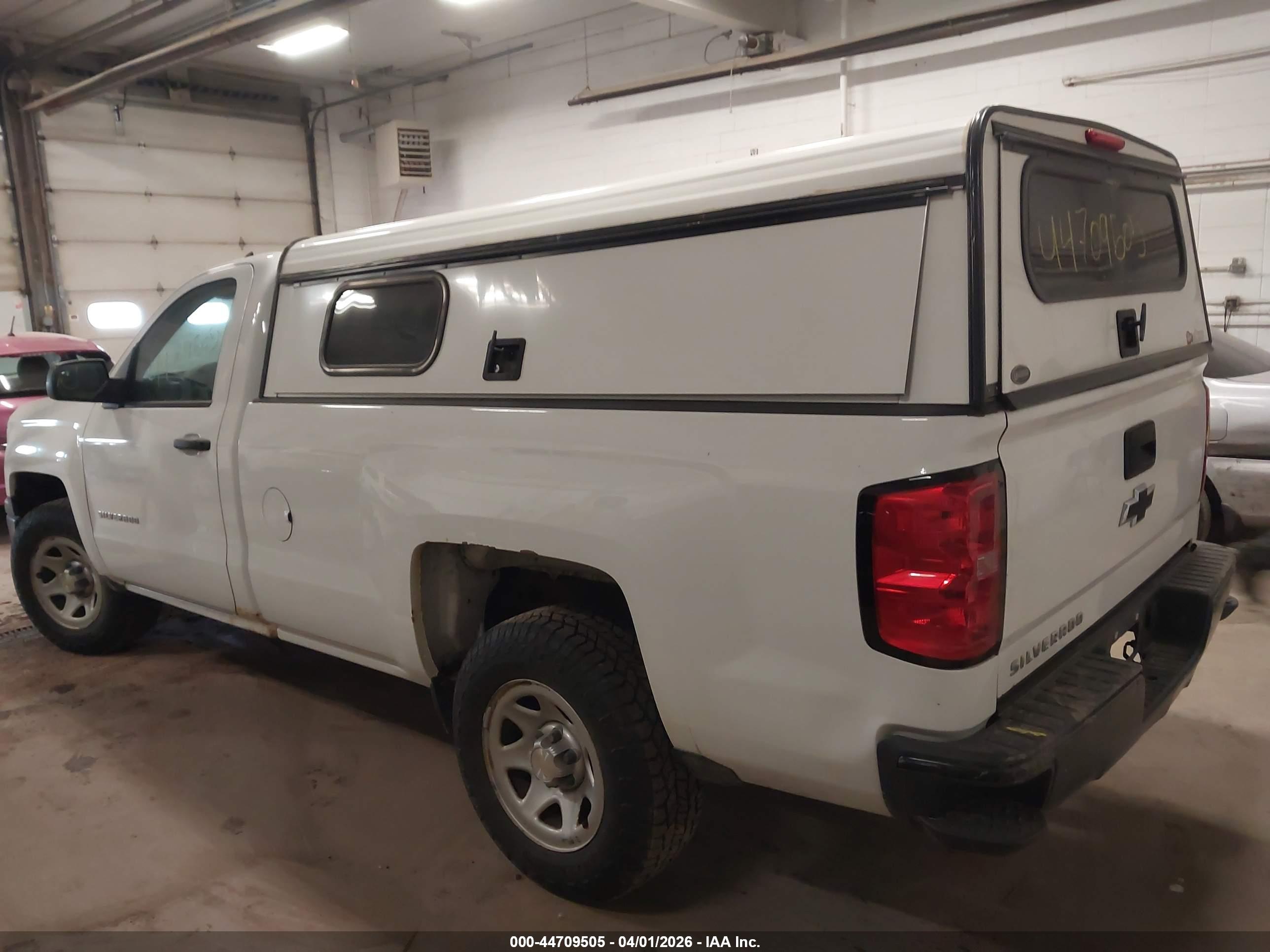 CHEVROLET SILVERADO image 6