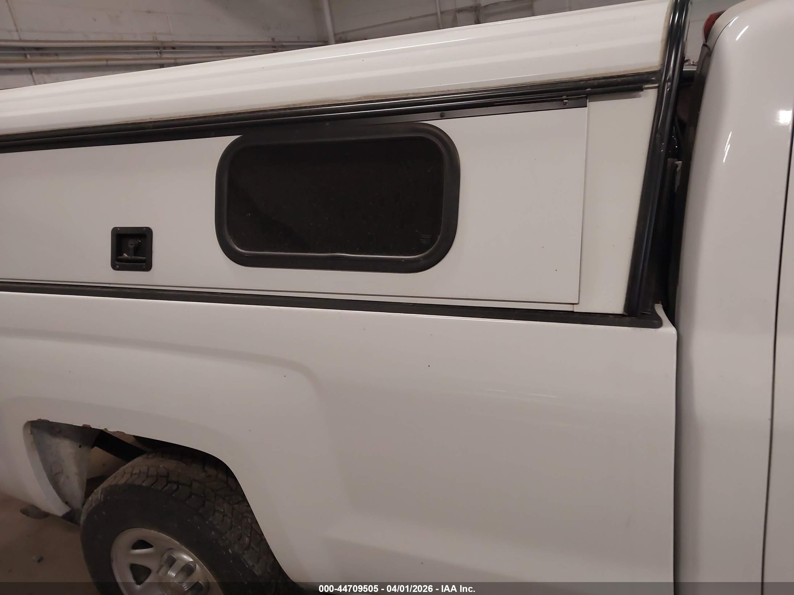 CHEVROLET SILVERADO image 8