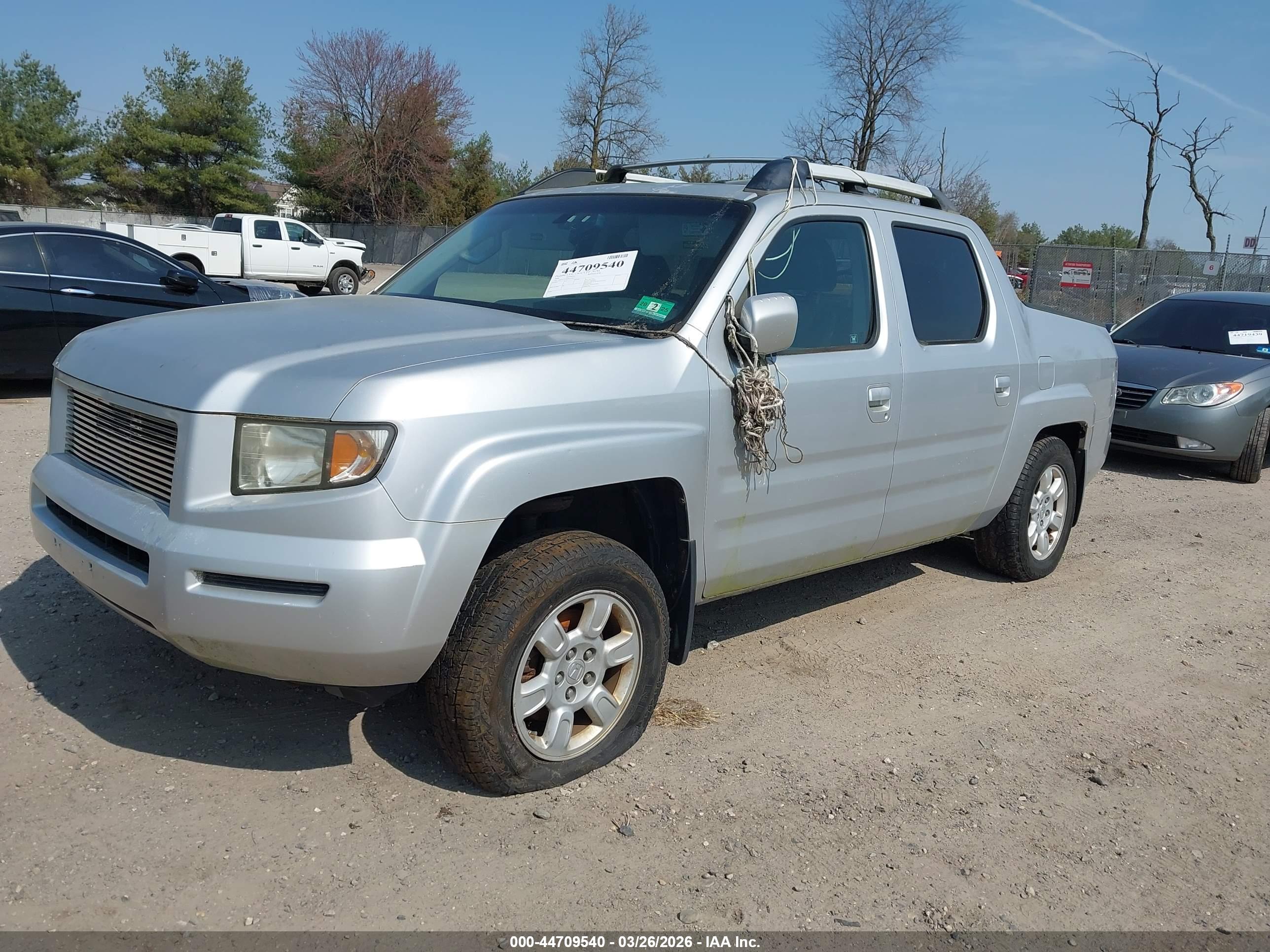 HONDA RIDGELINE image 2